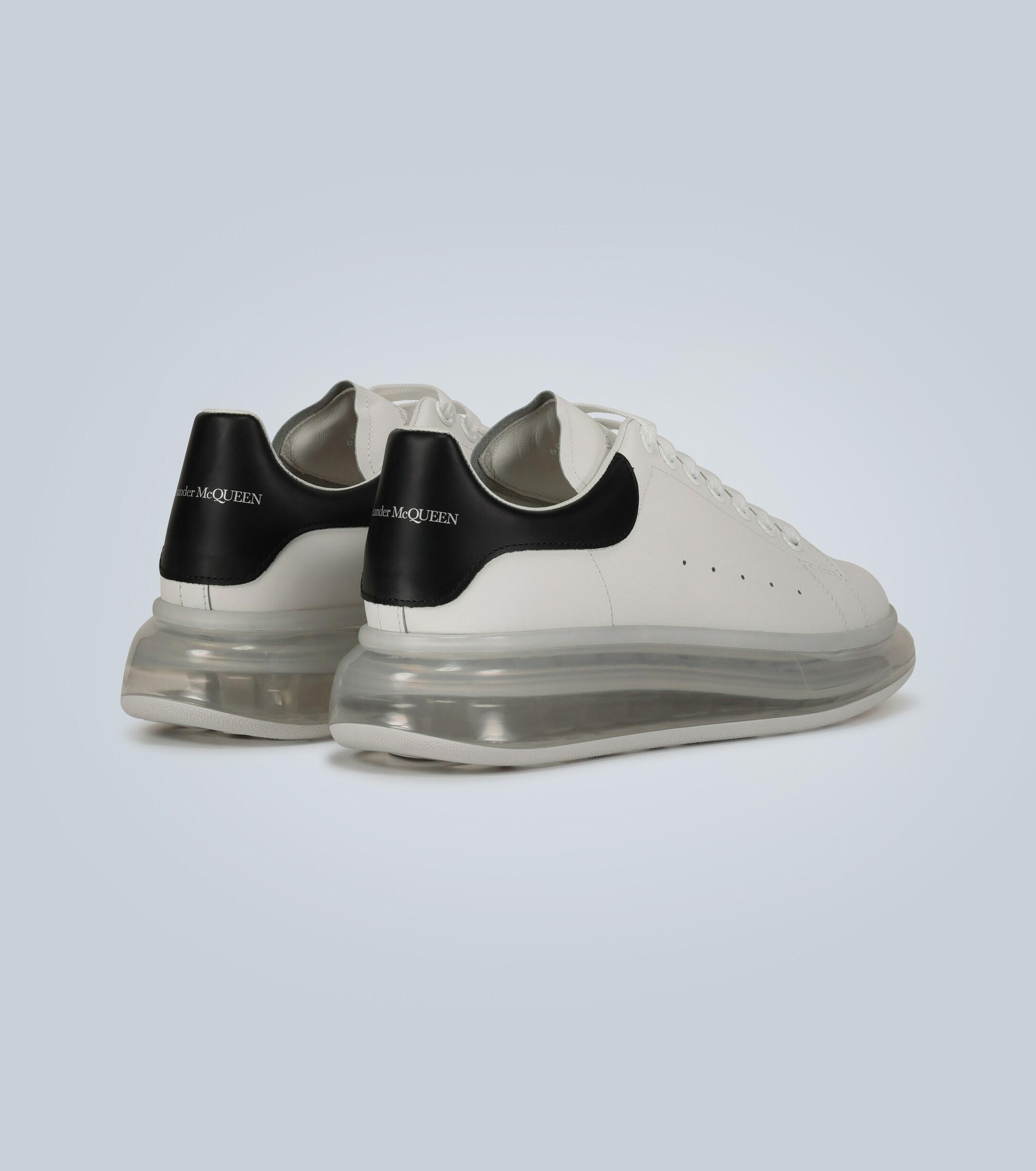 Baskets en cuir à semelle bulle oversize Blanc Alexander McQueen |  MATCHESFASHION FR