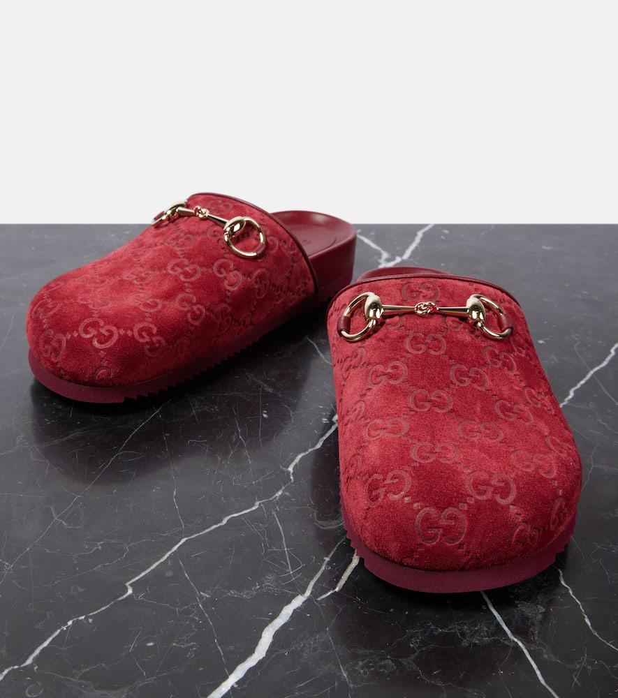 Gucci Slippers Gg Horsebit Aus Veloursleder in Rot Lyst DE