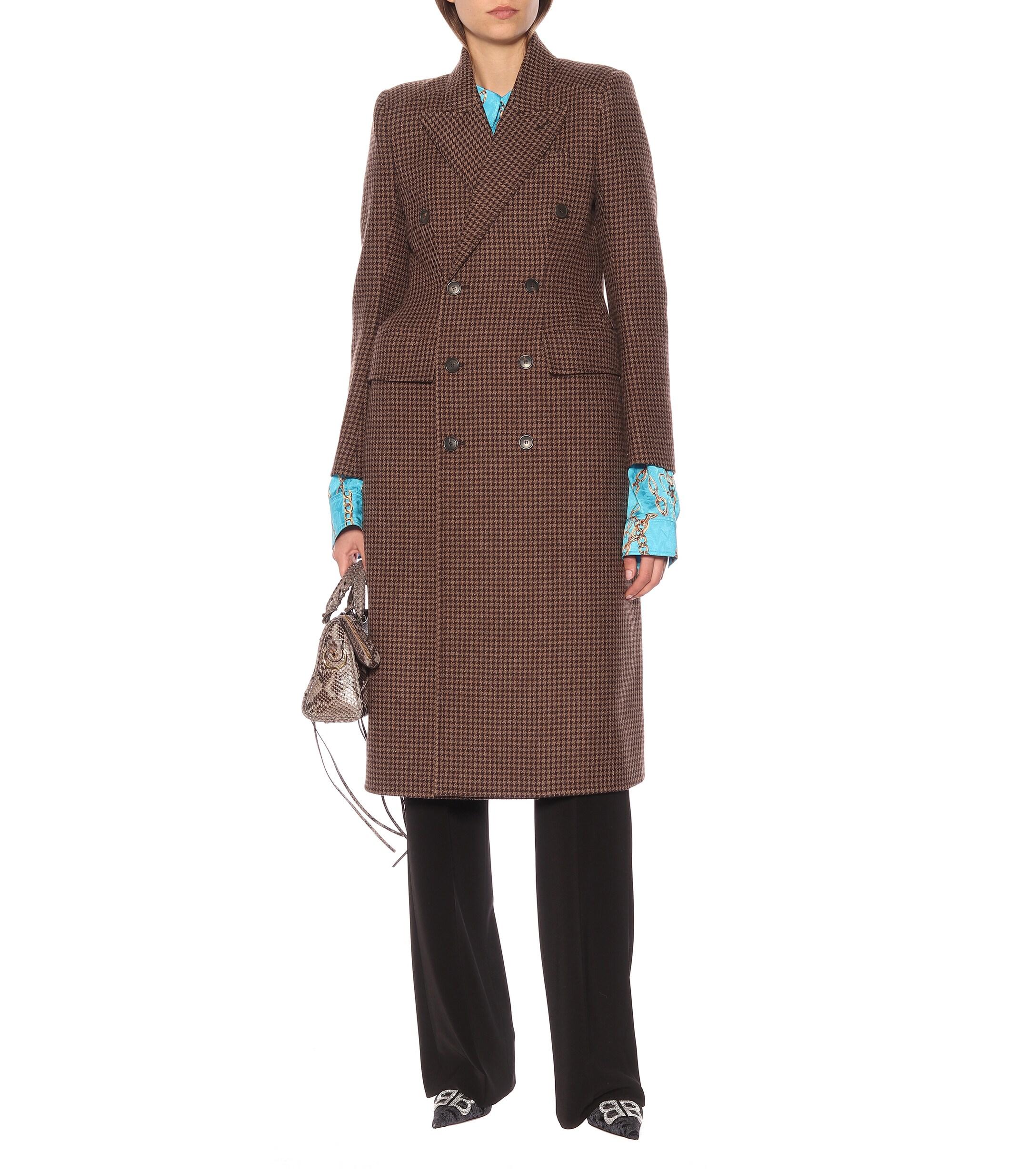 Balenciaga Hourglass Checked Wool Coat in Brown - Lyst