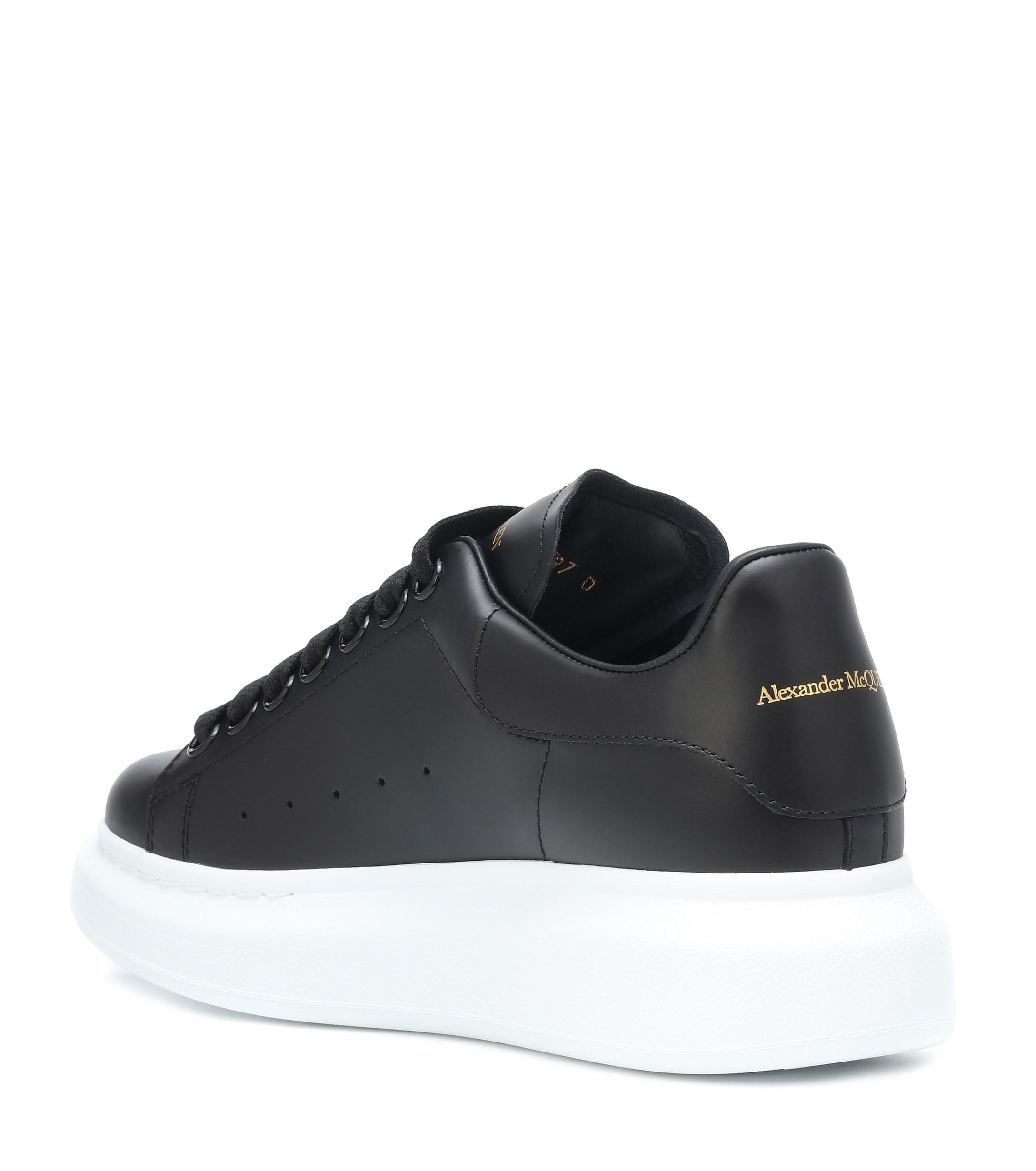 alexander mcqueen trainers all black