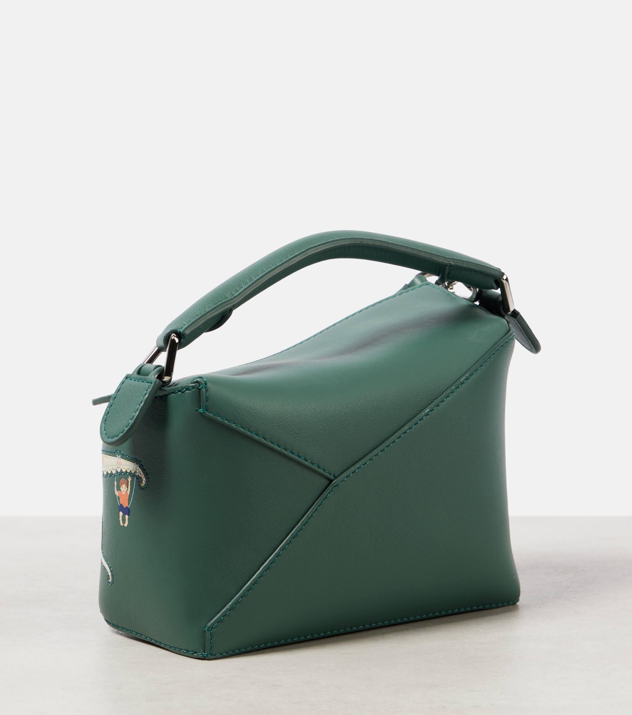 【LOEWE】PUZZLE EDGE MINI OCTOPUS◆A510P88X42 VETIVER Loewe PUZZLE EDGE MINI OCTOPUS (A510P88X42) – LOZURI®