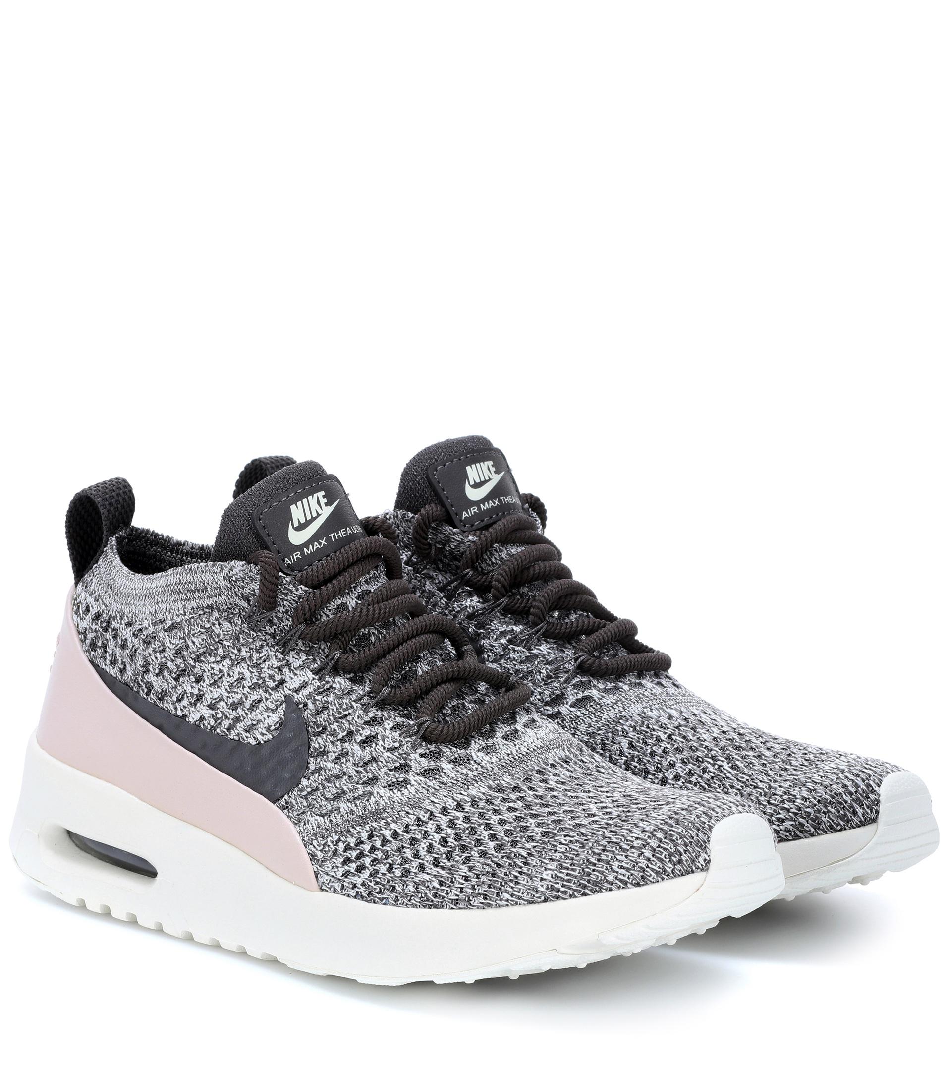 nike que max thea ultra flyknit nike que max thea ultra flyknit