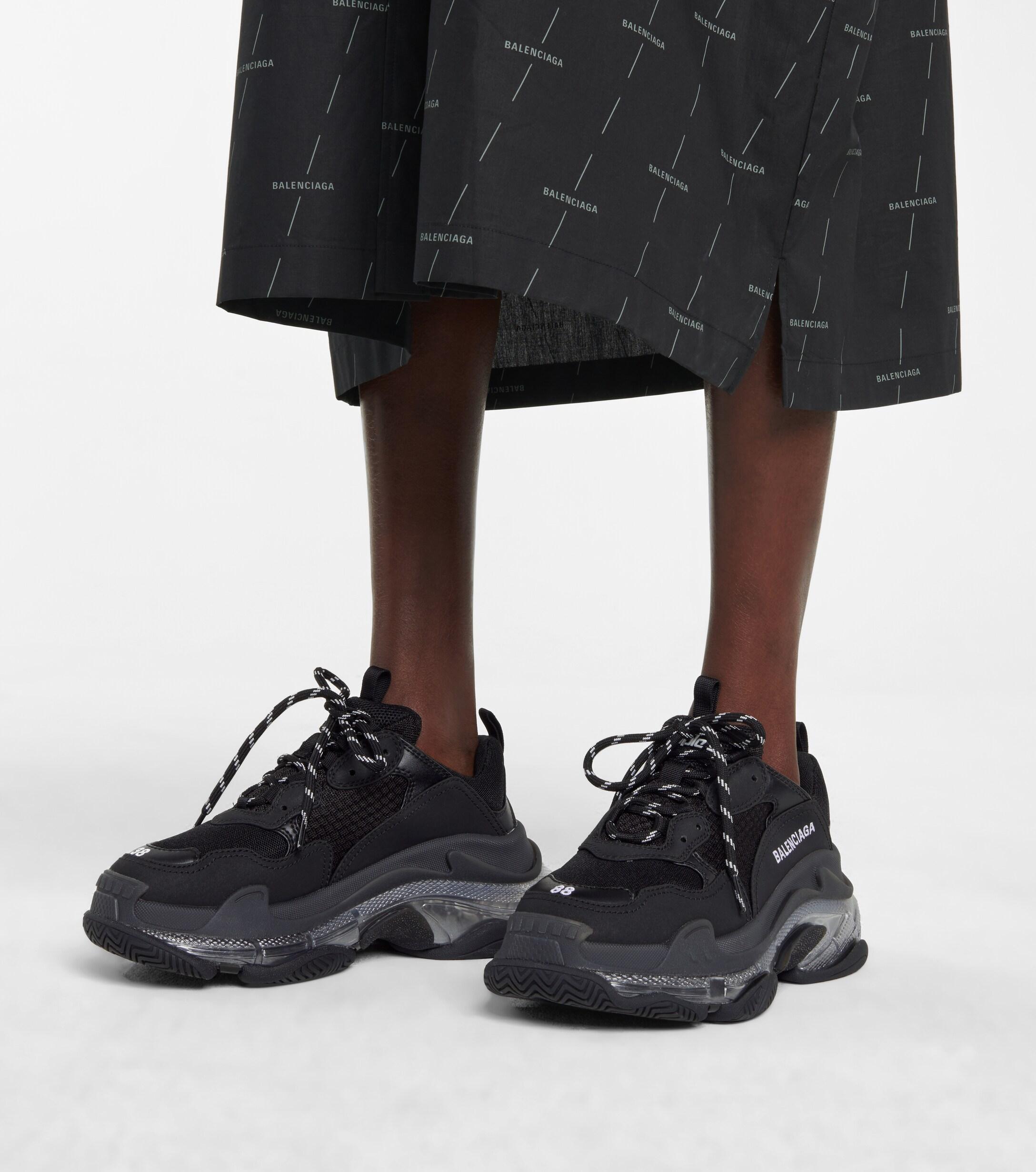 Balenciaga Triple S Sneakers in Black - Lyst