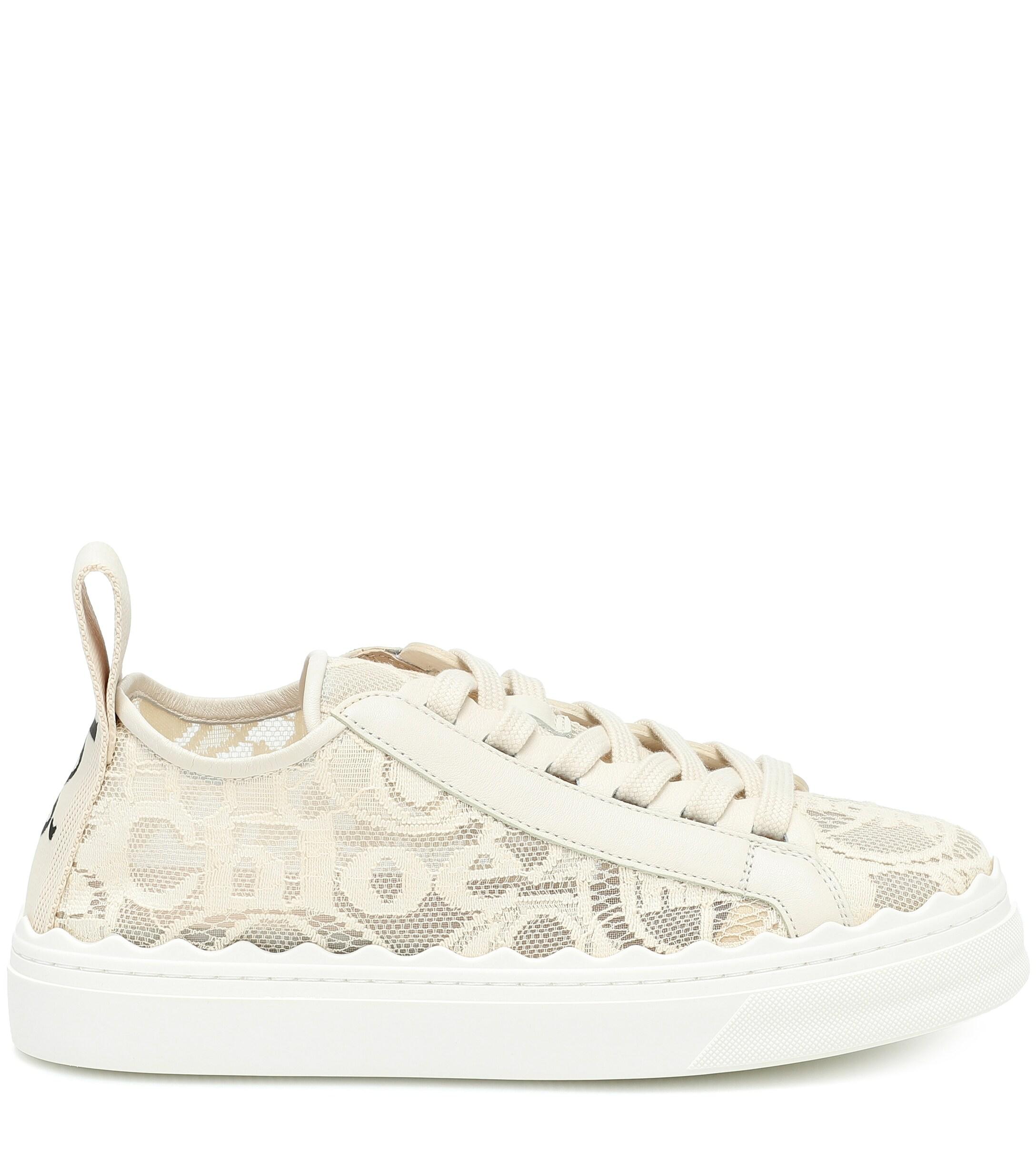 Chloé Lauren Lace Sneakers in Natur - Lyst