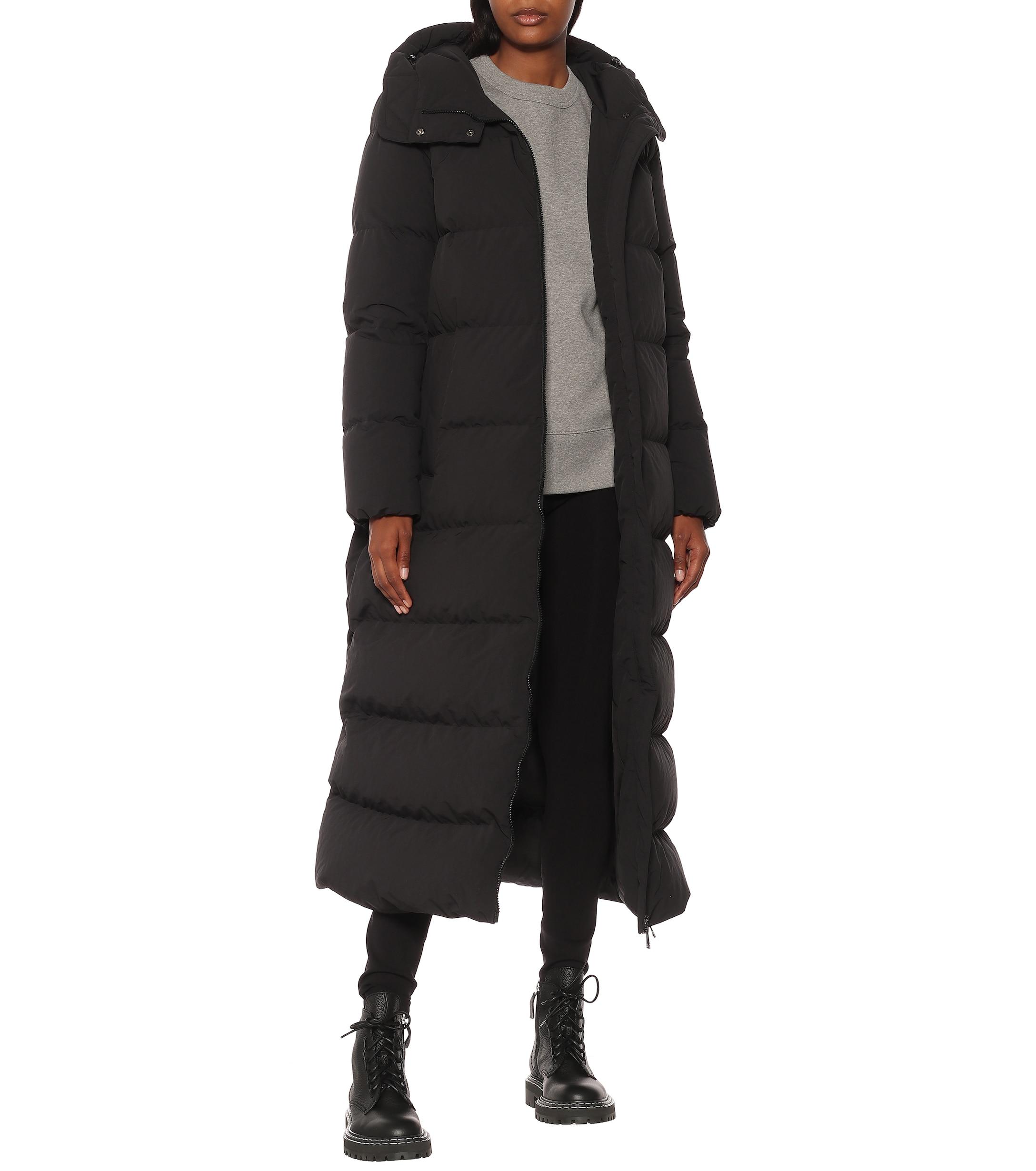 Moncler Goelo Long Hooded Down Coat in 