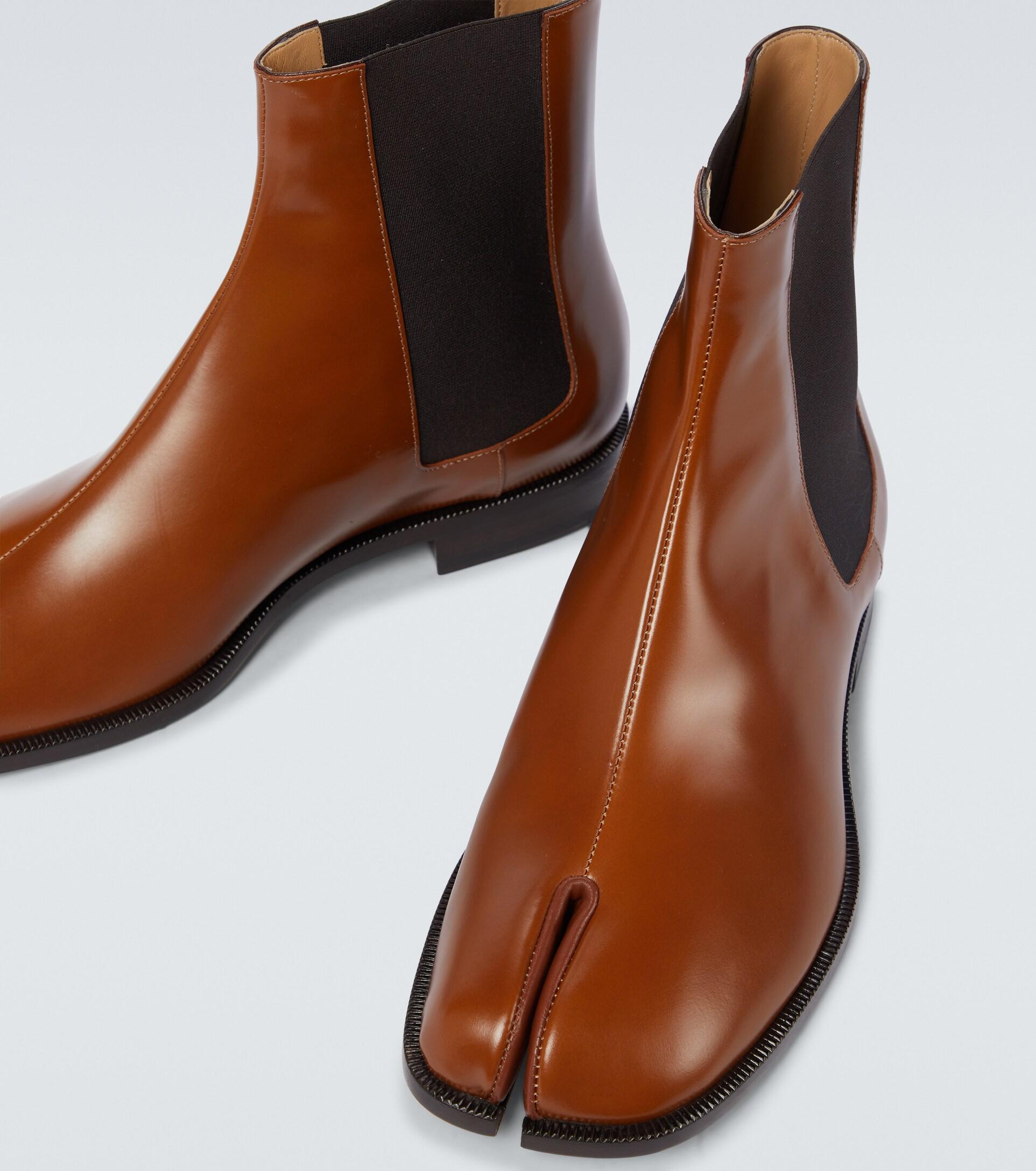 Maison Margiela Tabi Chelsea Boots in Brown for Men | Lyst