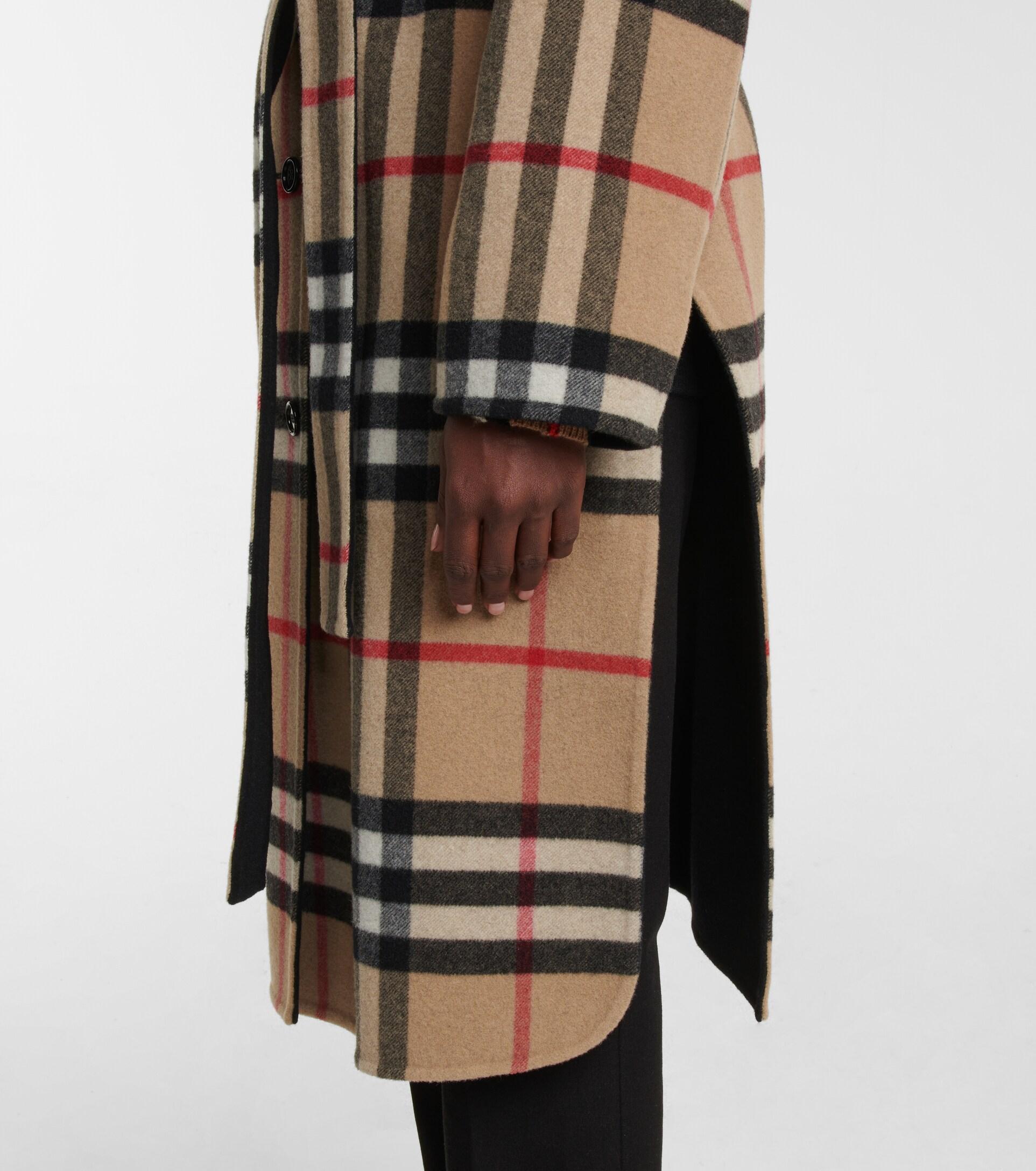 Burberry Vintage Check Reversible Wool Coat in Natural | Lyst