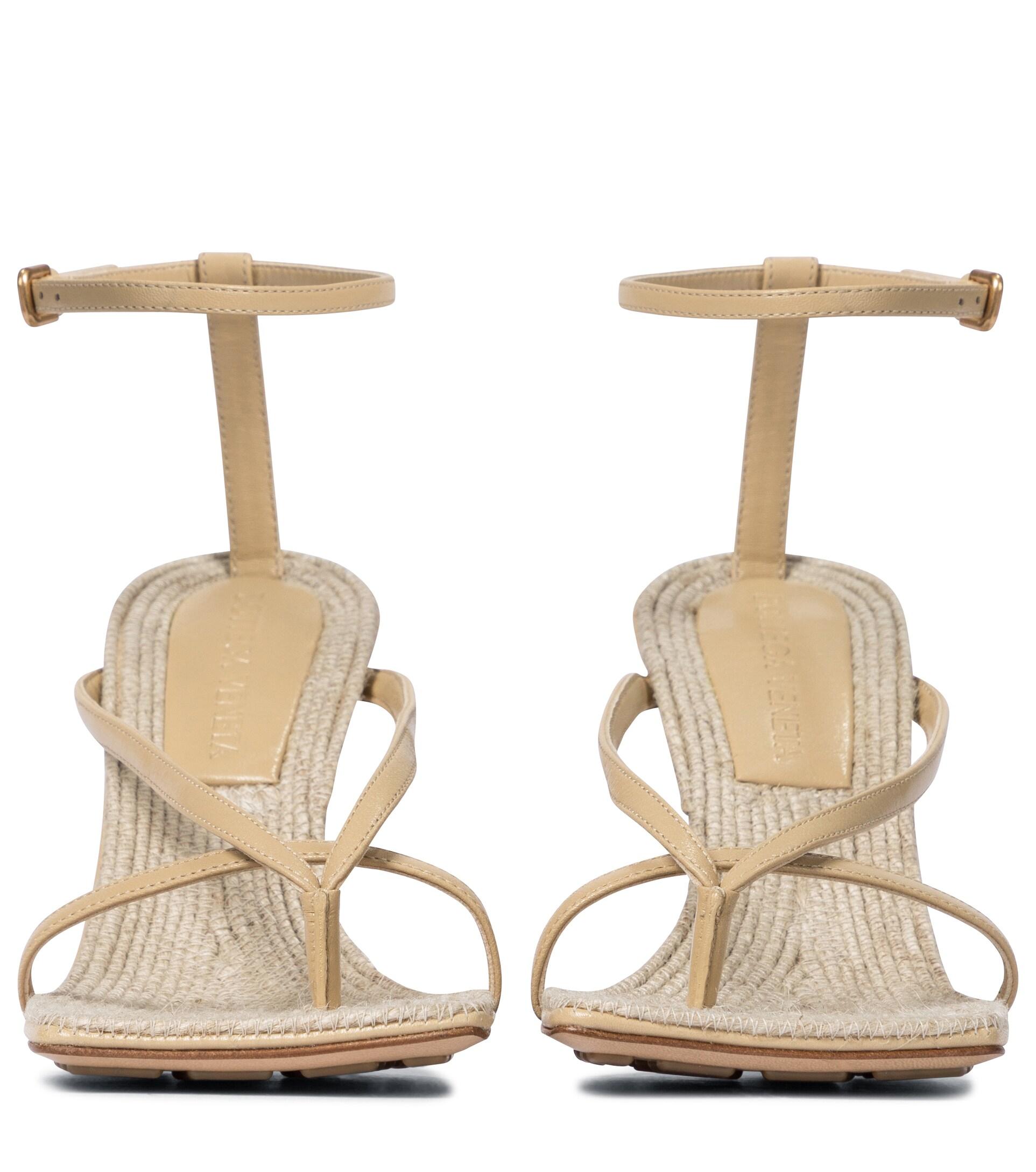 Bottega Veneta Stretch Raffia-trimmed Leather Sandals | Lyst