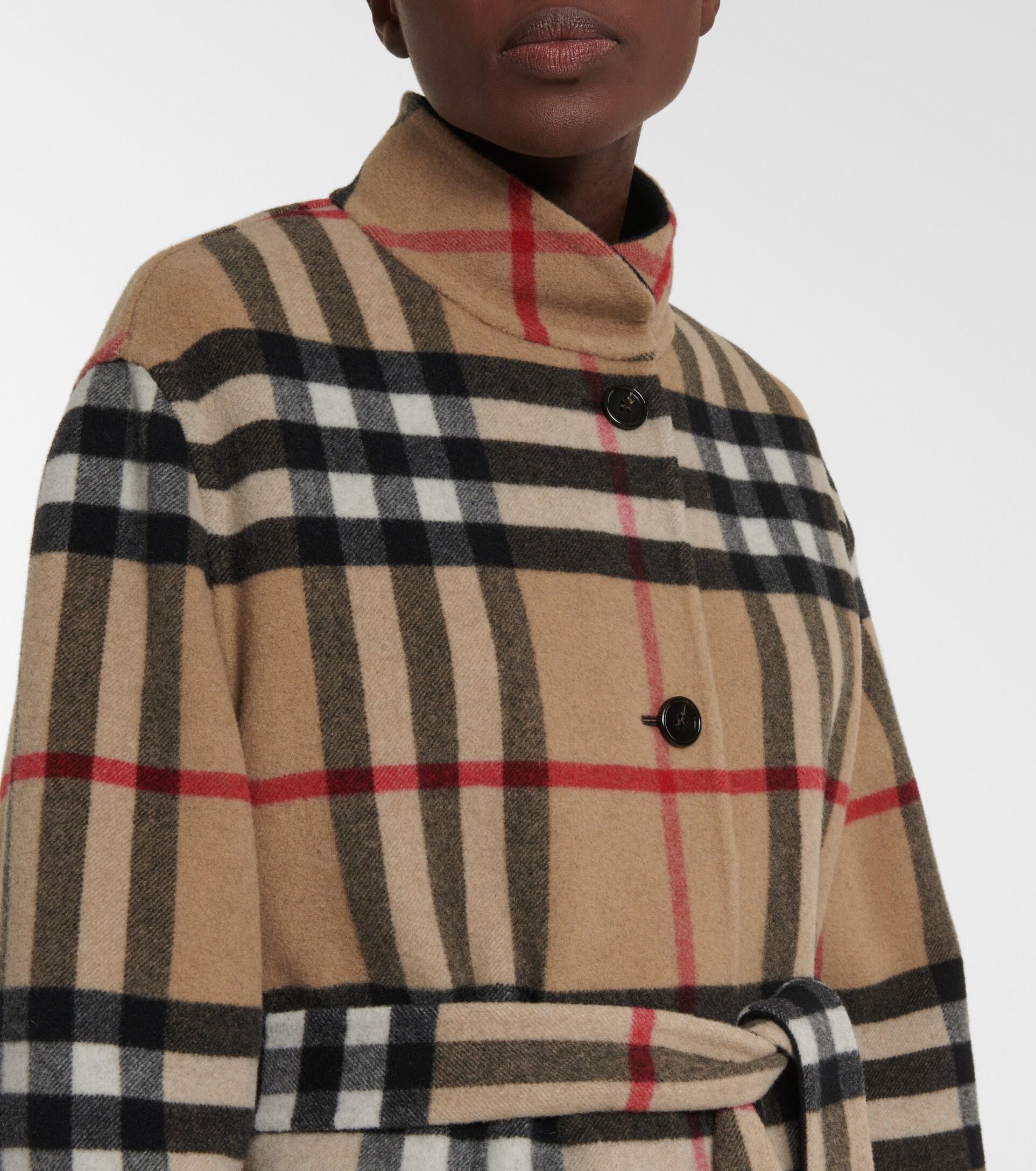 Burberry Vintage Check Reversible Wool Coat in Natural | Lyst