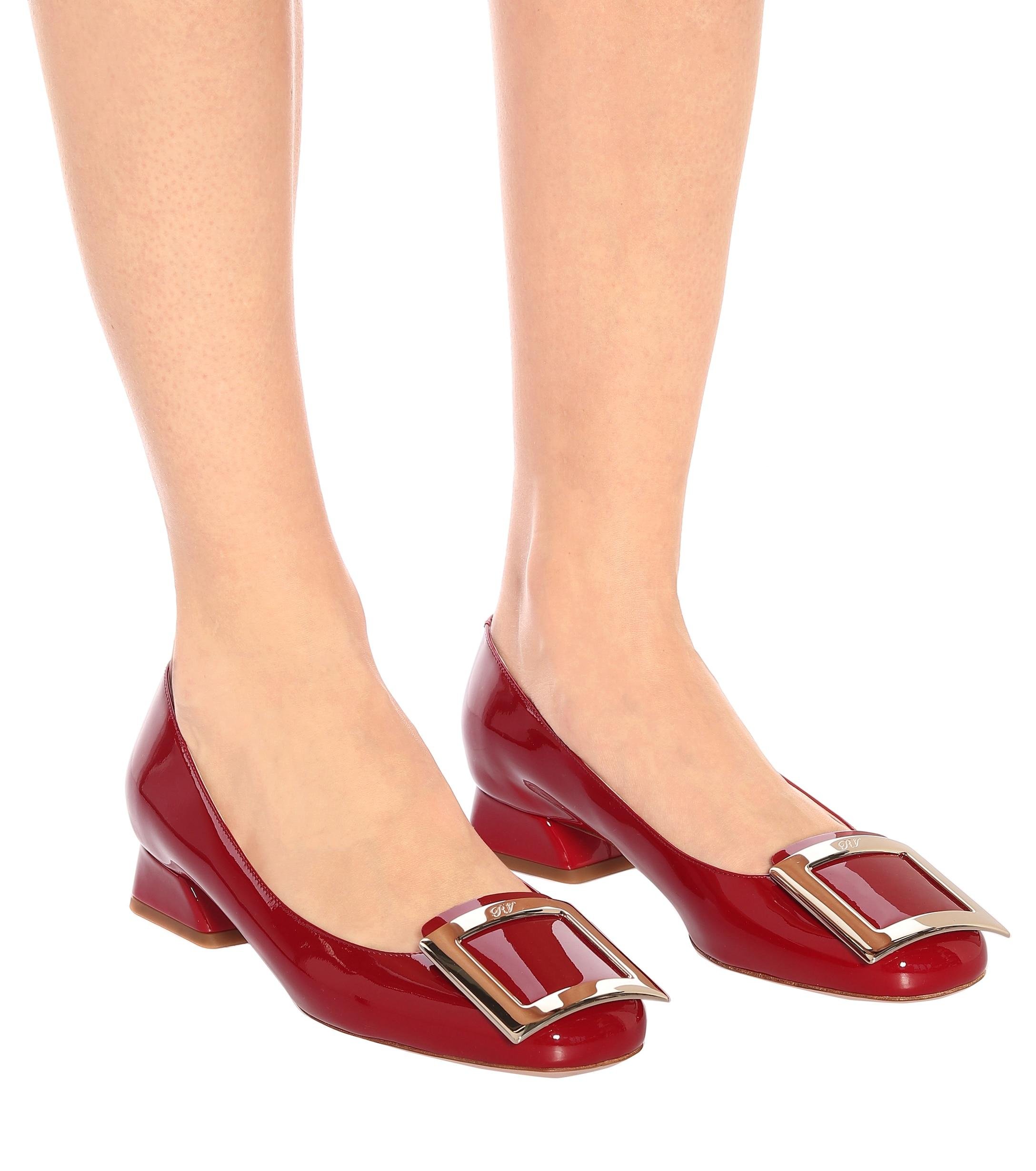 roger vivier tres vivier patent leather pumps