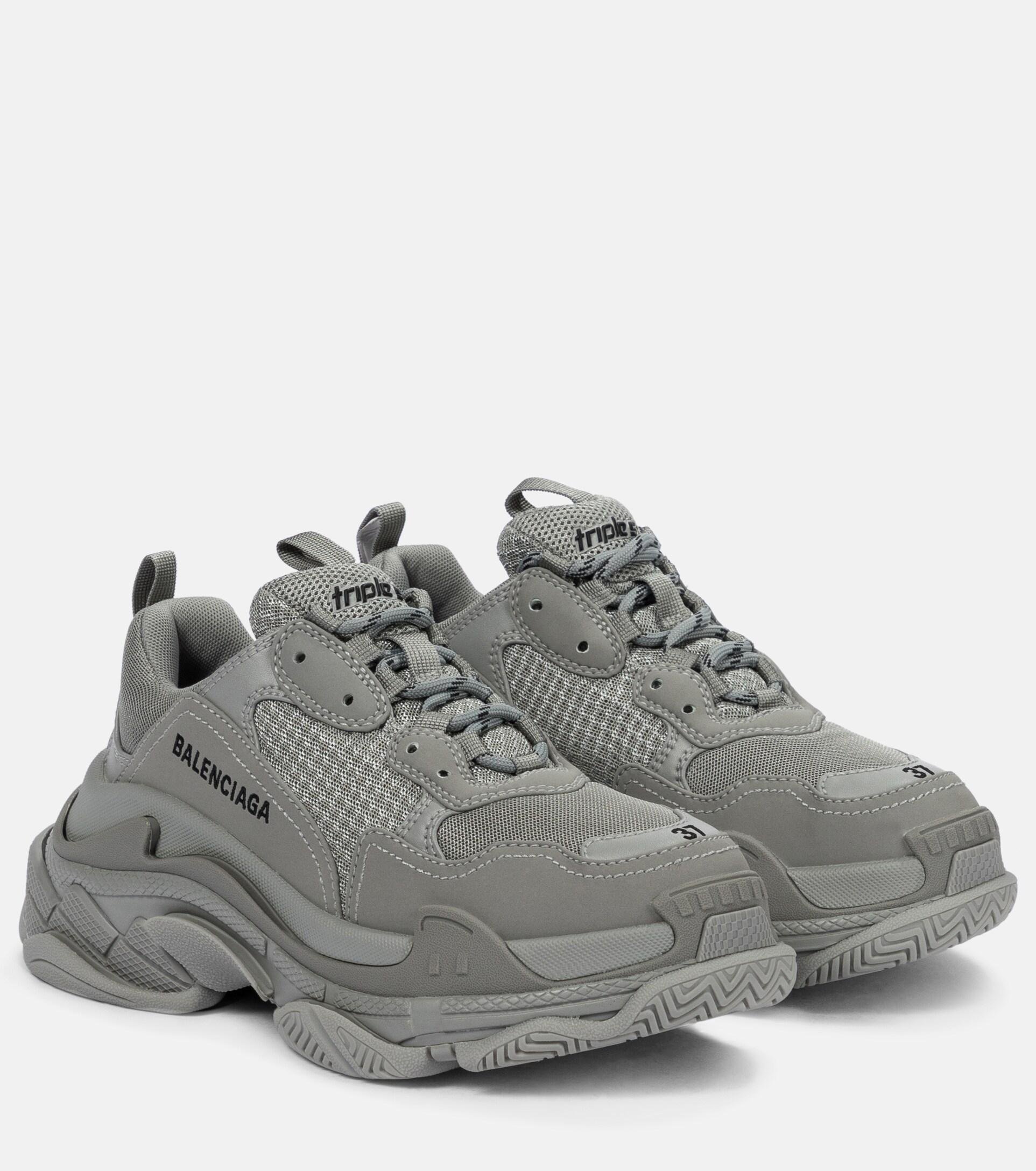 Balenciaga Triple S Sneakers in Gray | Lyst