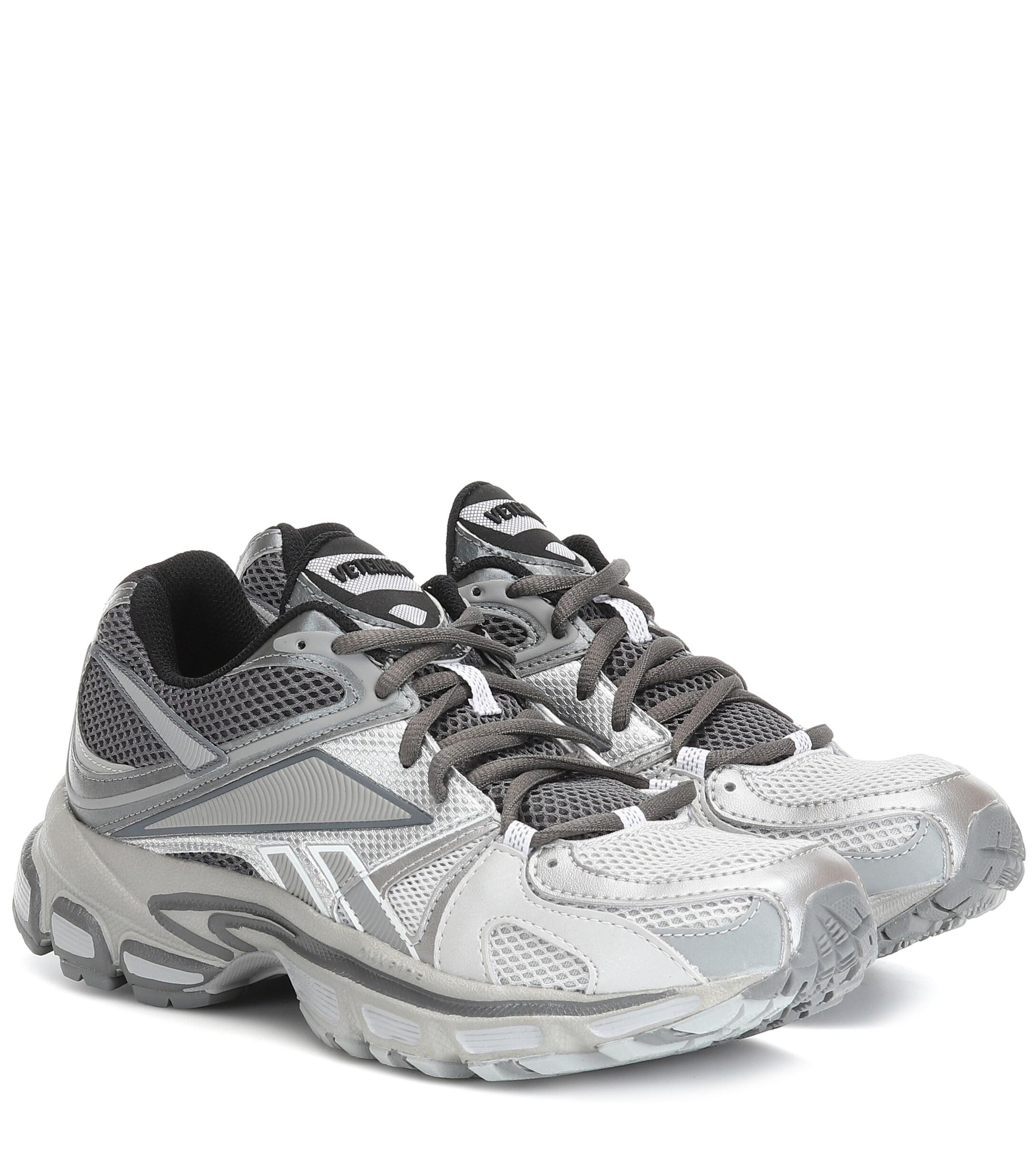 Vetements X Reebok Spike Runner 200 Sneakers in Metallic | Lyst