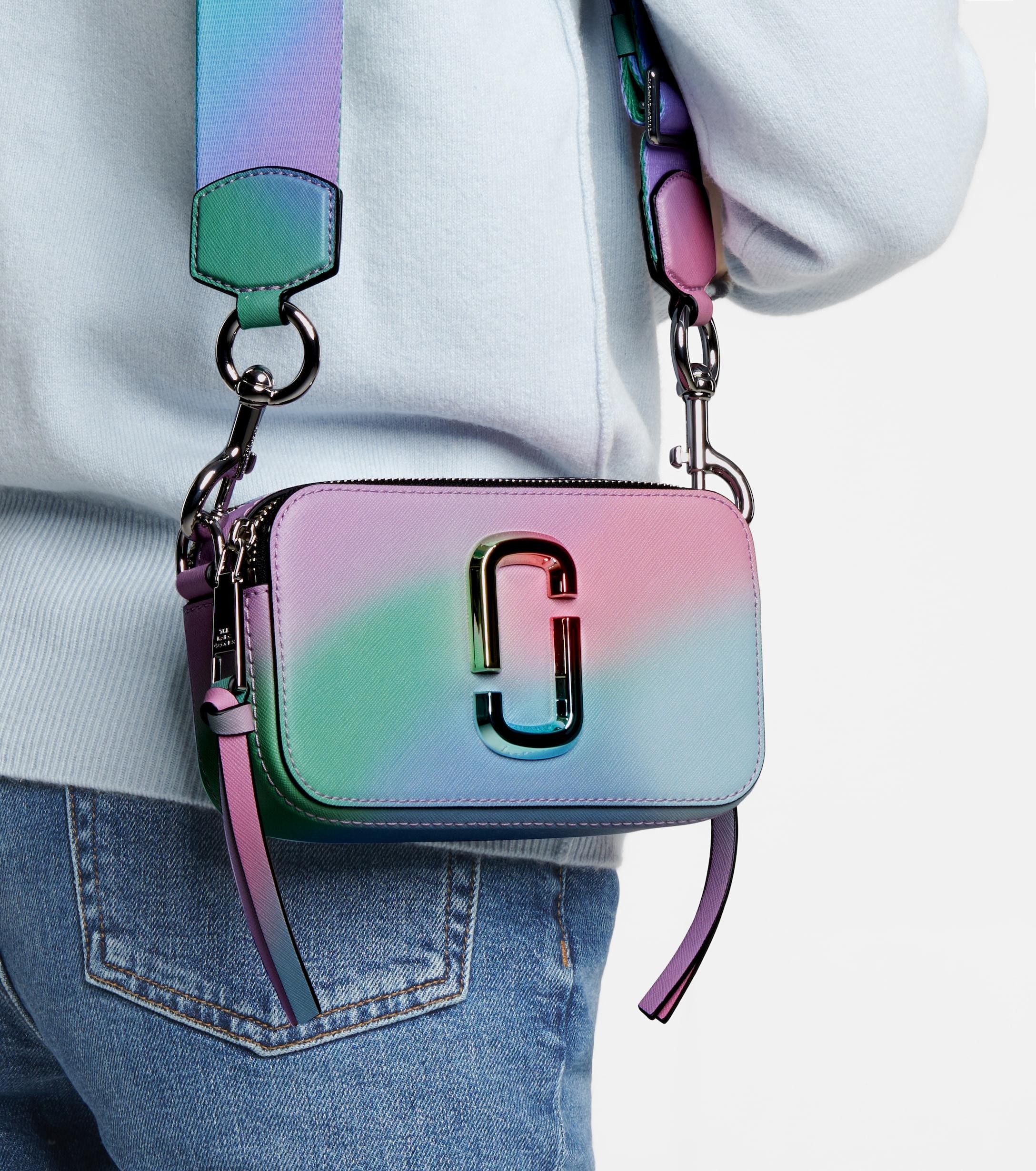 marc jacobs camera bag size