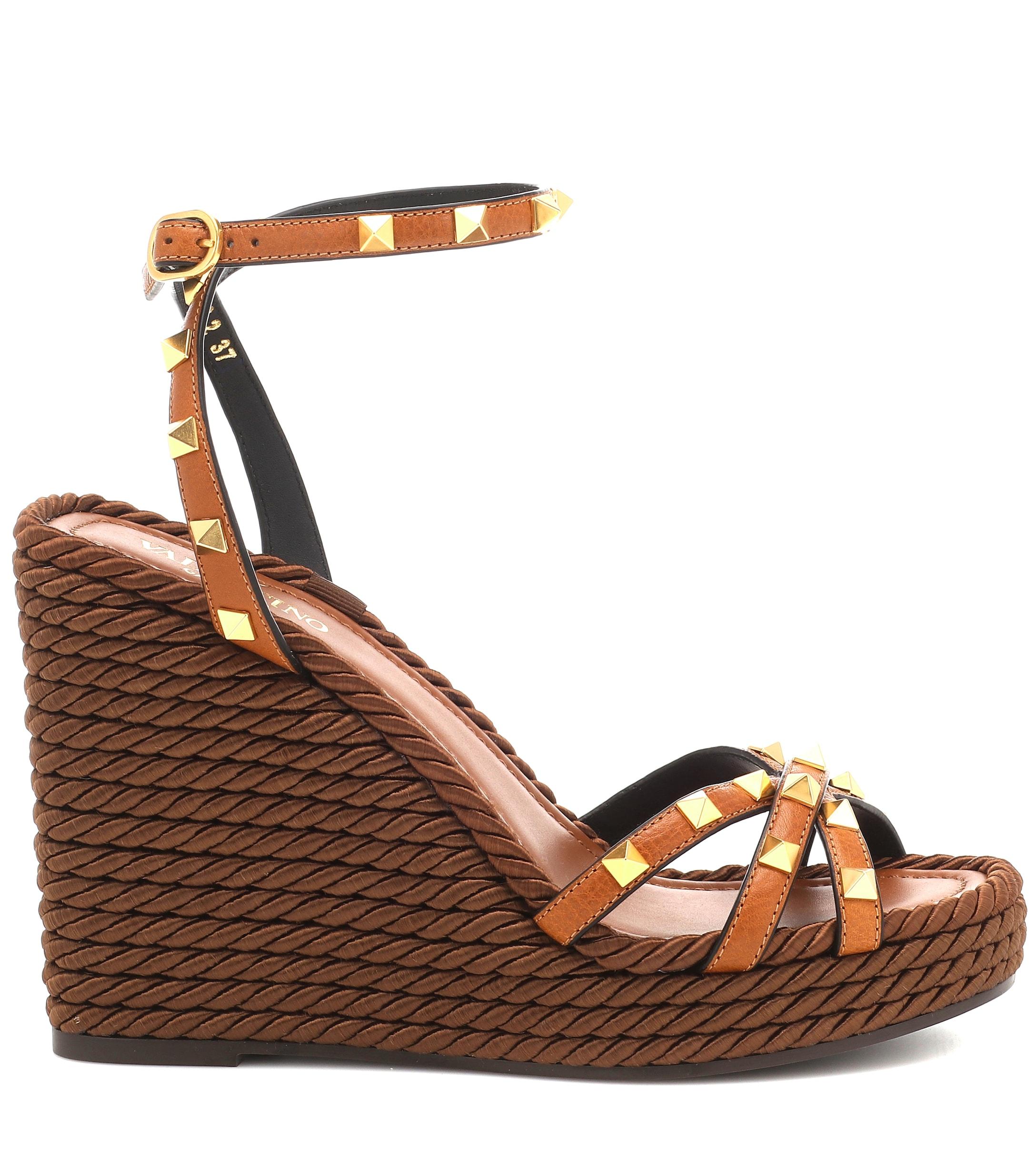 Valentino Rockstud Torchon Leather Wedge Sandals in Brown - Lyst
