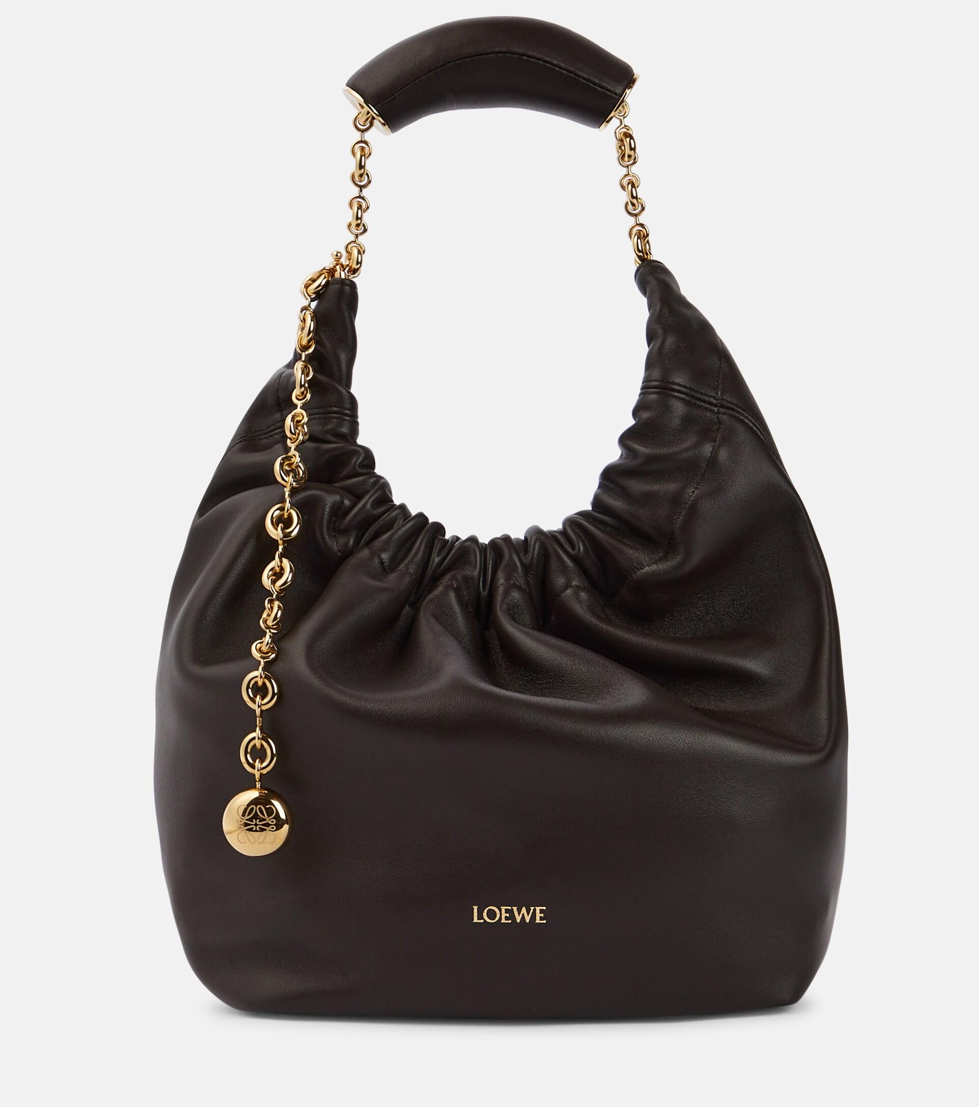 Loewe Squeeze Small Leather Shoulder Bag in Black | Lyst
