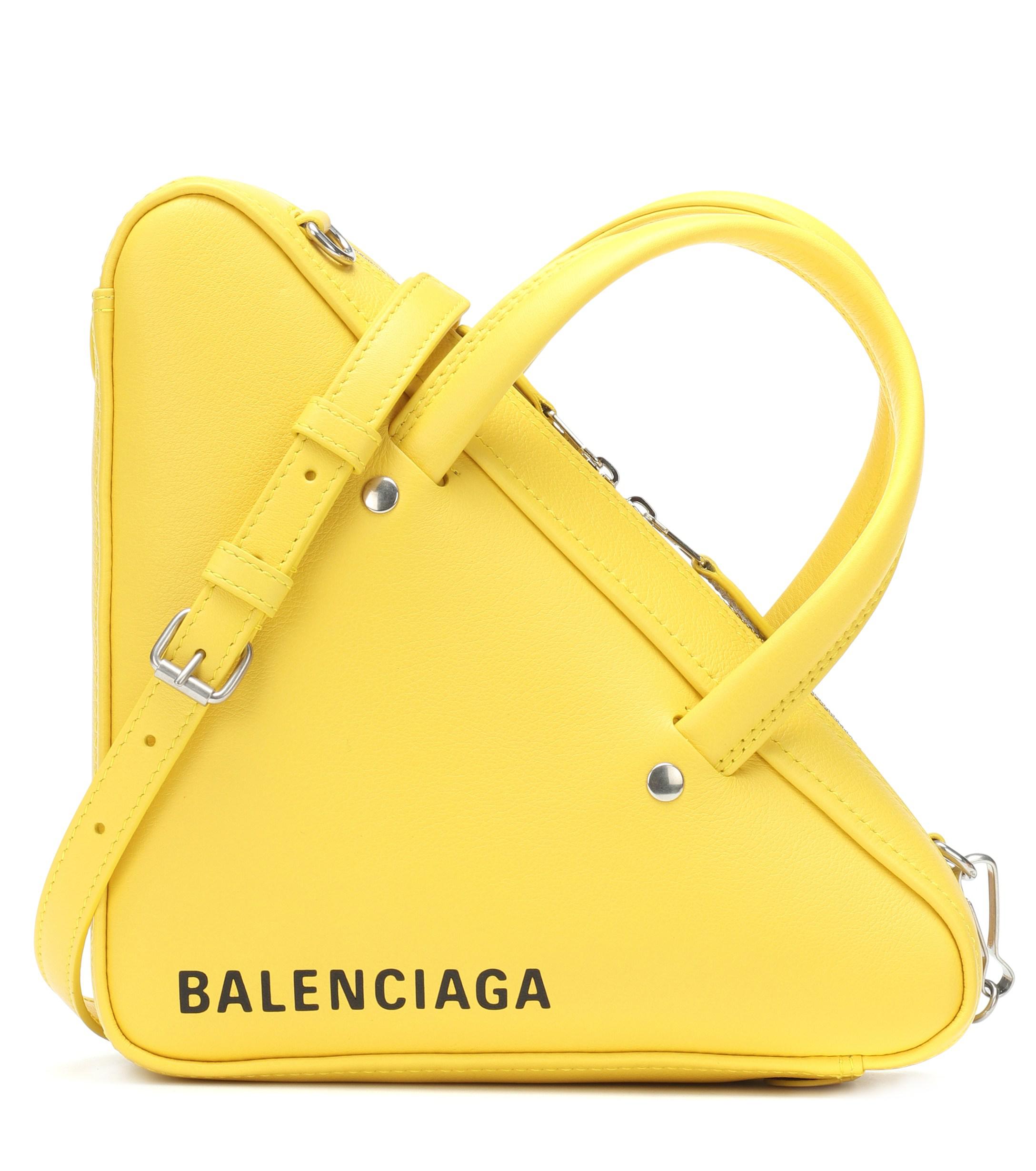 sac triangle balenciaga