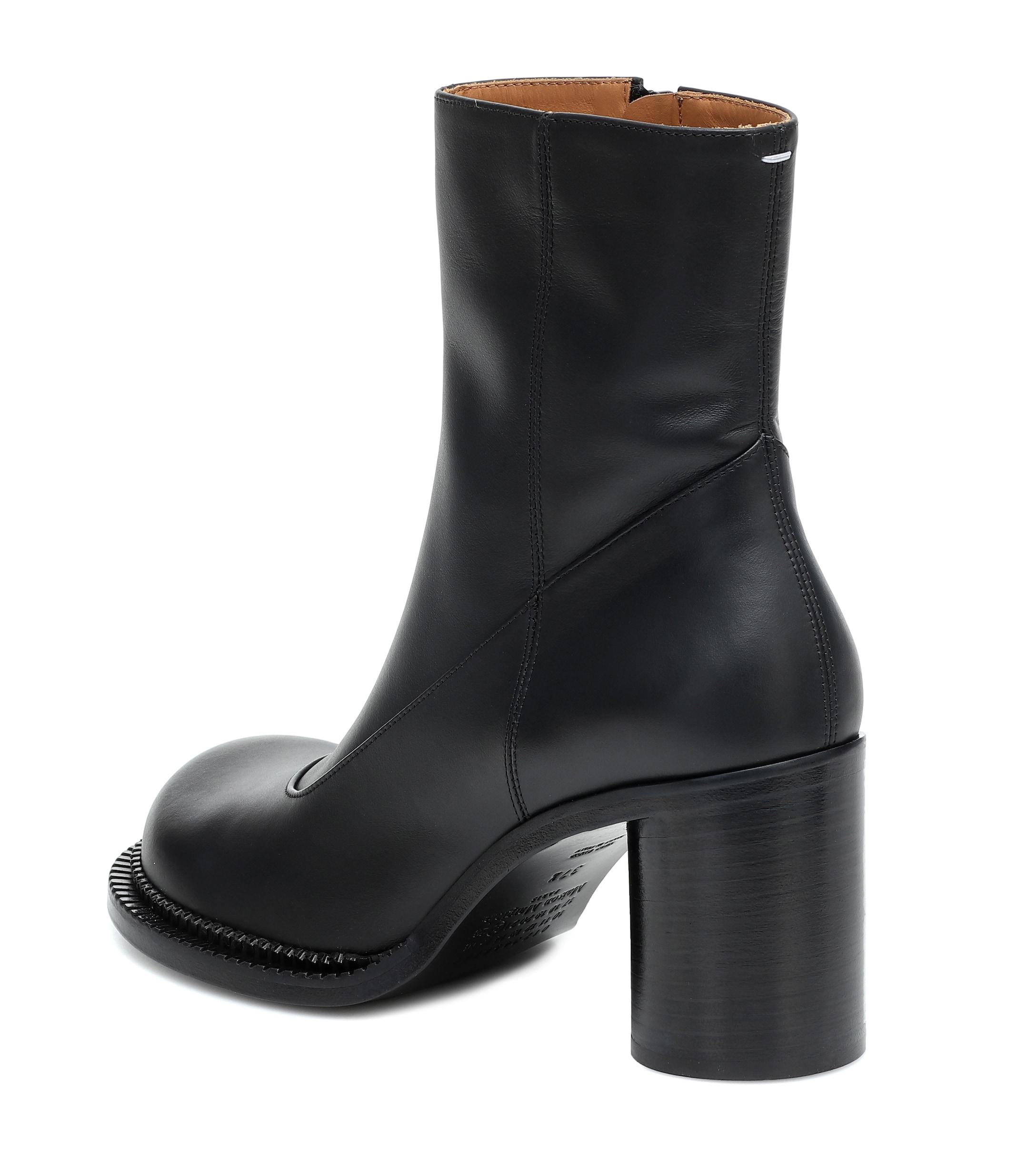 Maison Margiela Leather Ankle Boots in Black - Lyst
