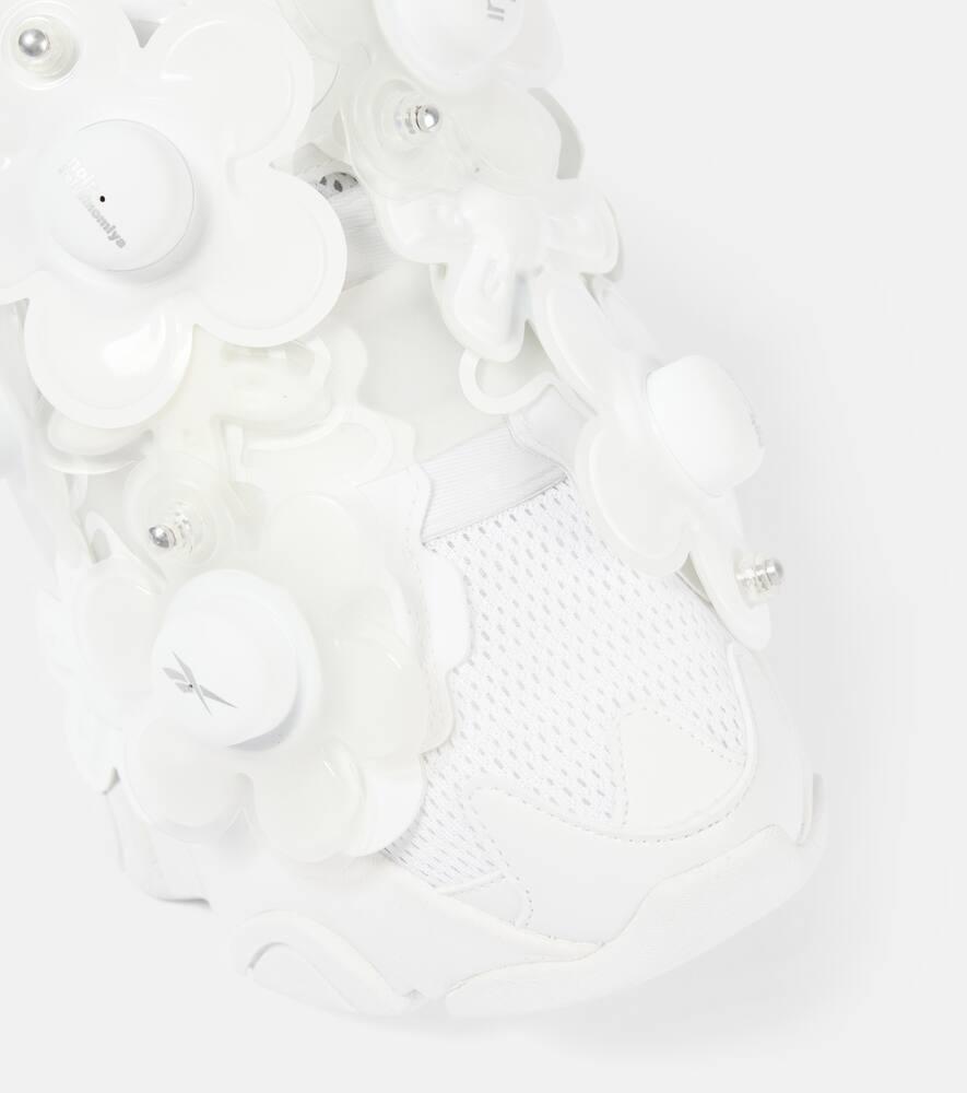 Noir Kei Ninomiya X Reebok Insta Pump Yuki Sneakers in White | Lyst