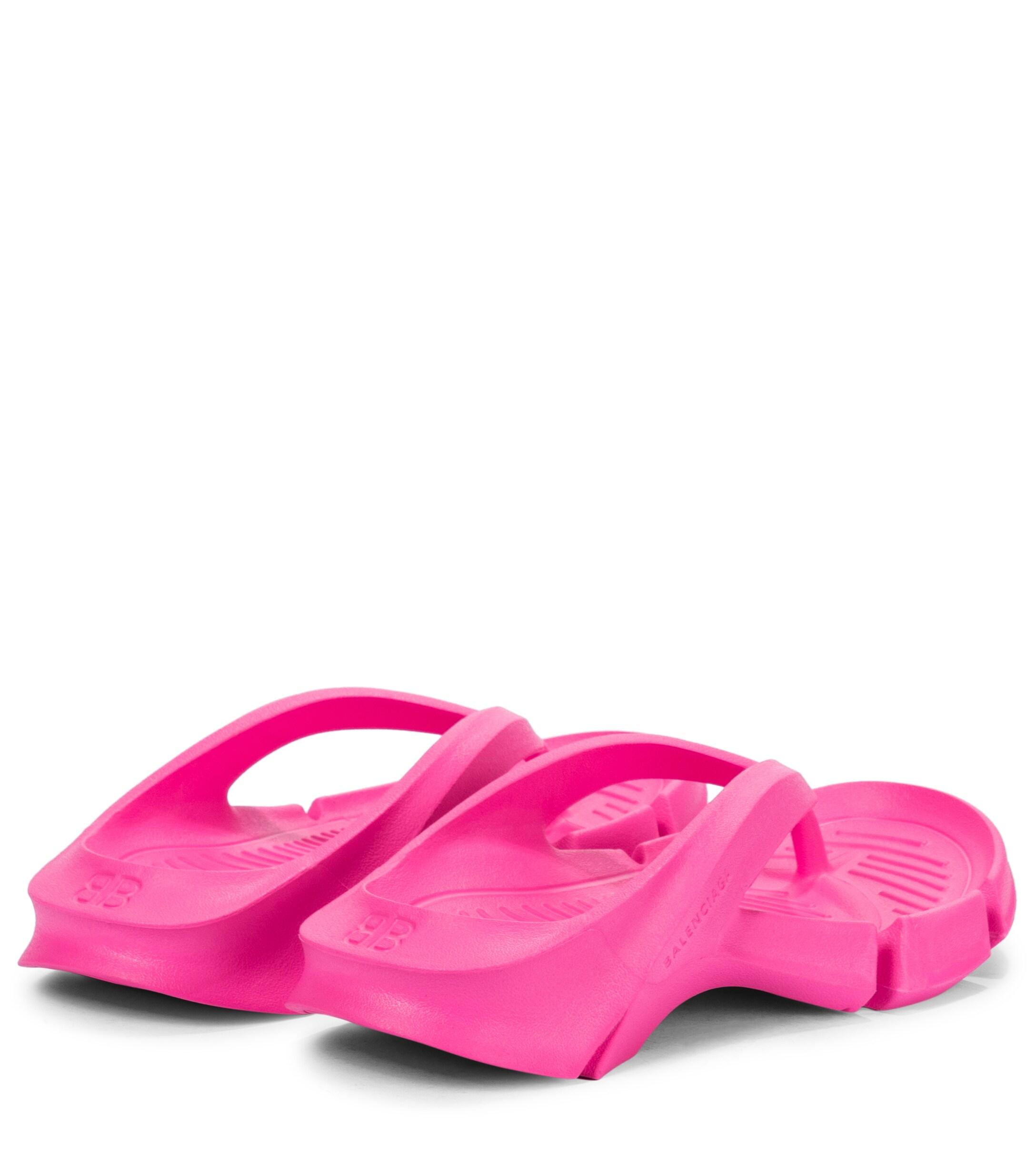 Balenciaga Mold Thong Sandals in Pink | Lyst