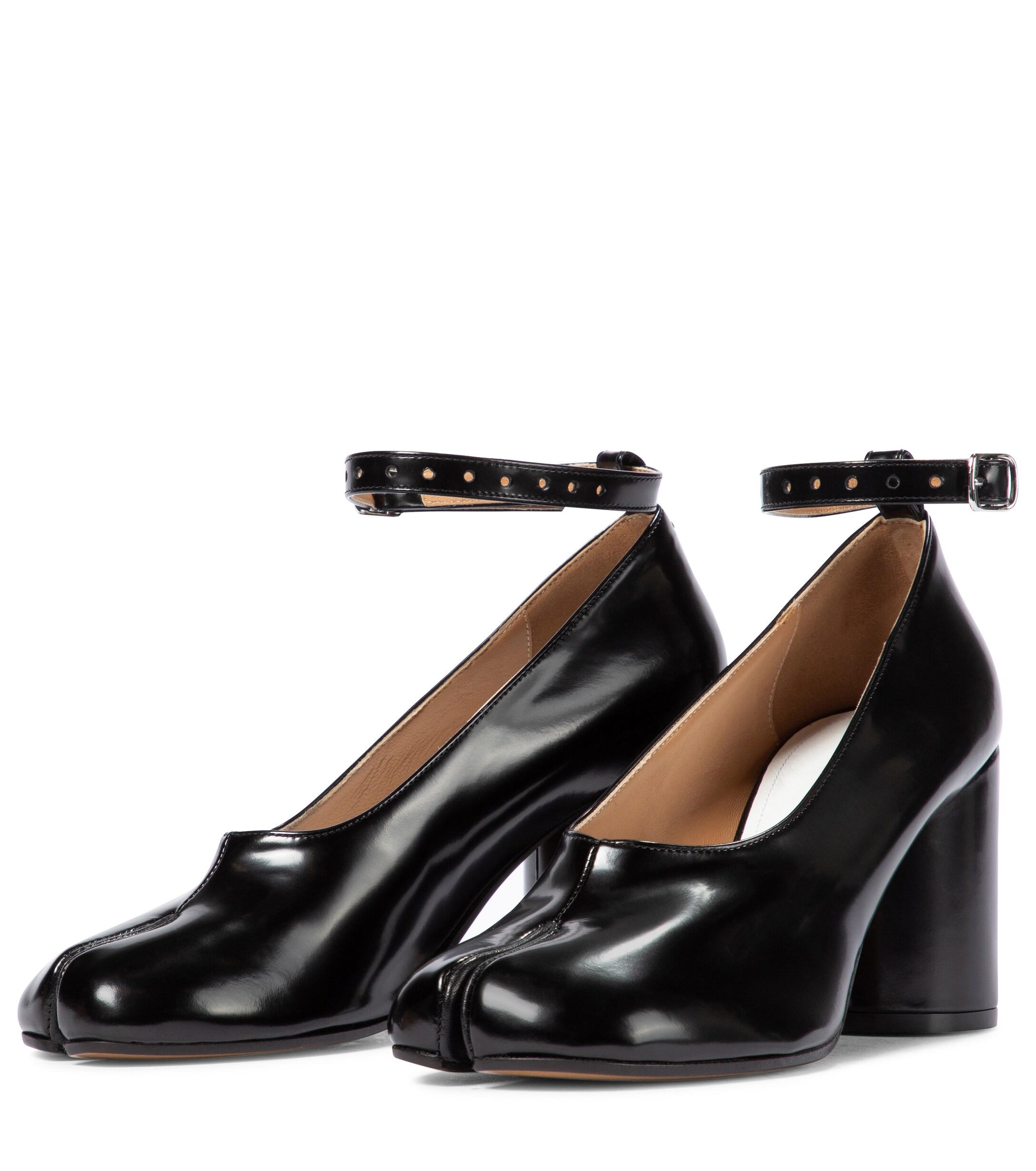 Maison Margiela Tabi Leather Mary Jane Pumps in Black - Lyst