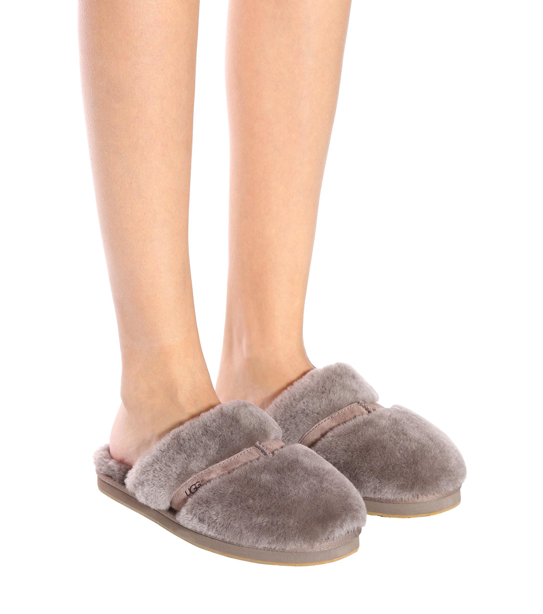 dalla ugg slippers