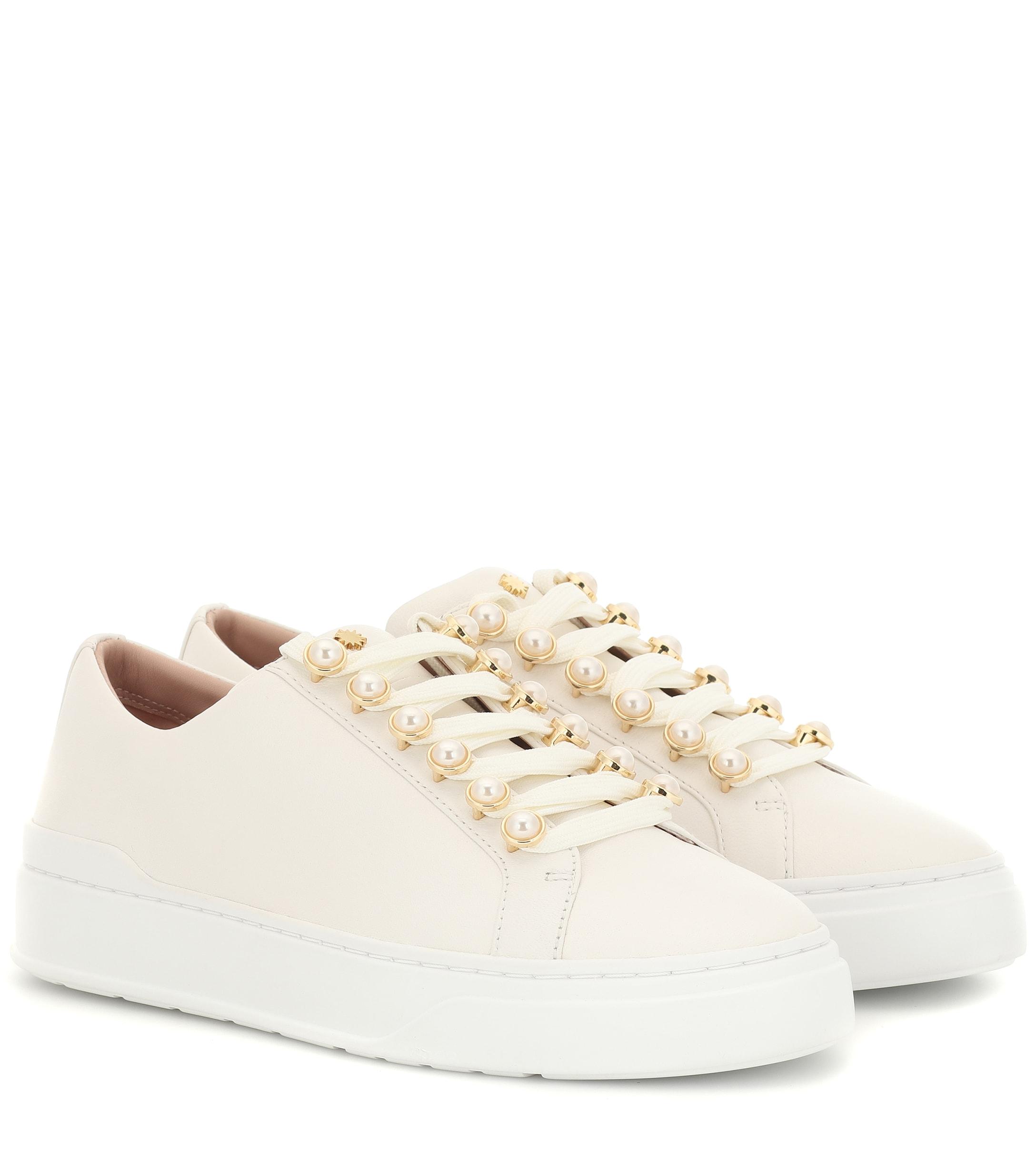 Stuart Weitzman Excelsa Leather Sneakers in White - Lyst