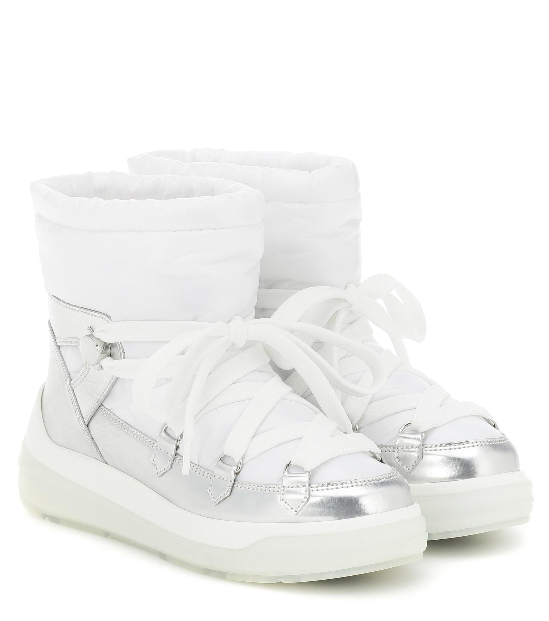 Moncler Insolux Down-trimmed Snow Boots in White | Lyst