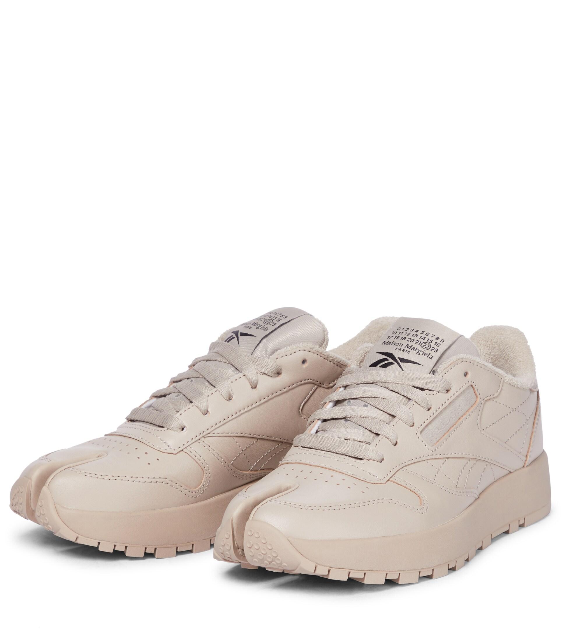 Maison Margiela X Reebok Classic Tabi Leather Sneakers in Natural | Lyst