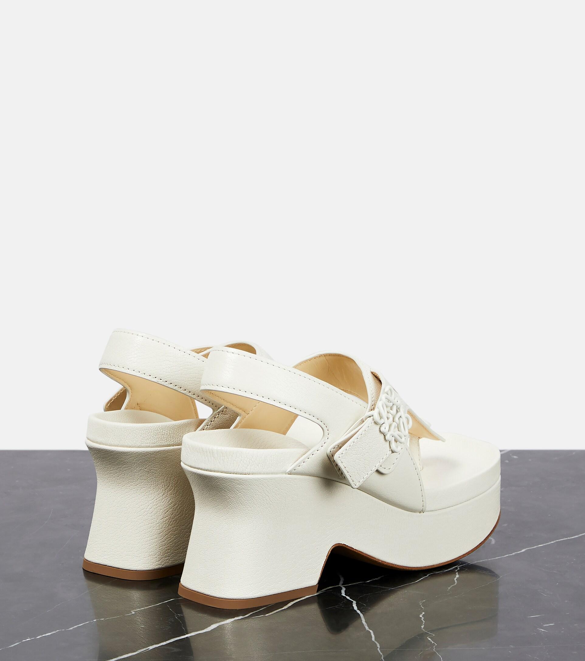 Loewe Ease Leather Platform Thong Sandals in White | Lyst