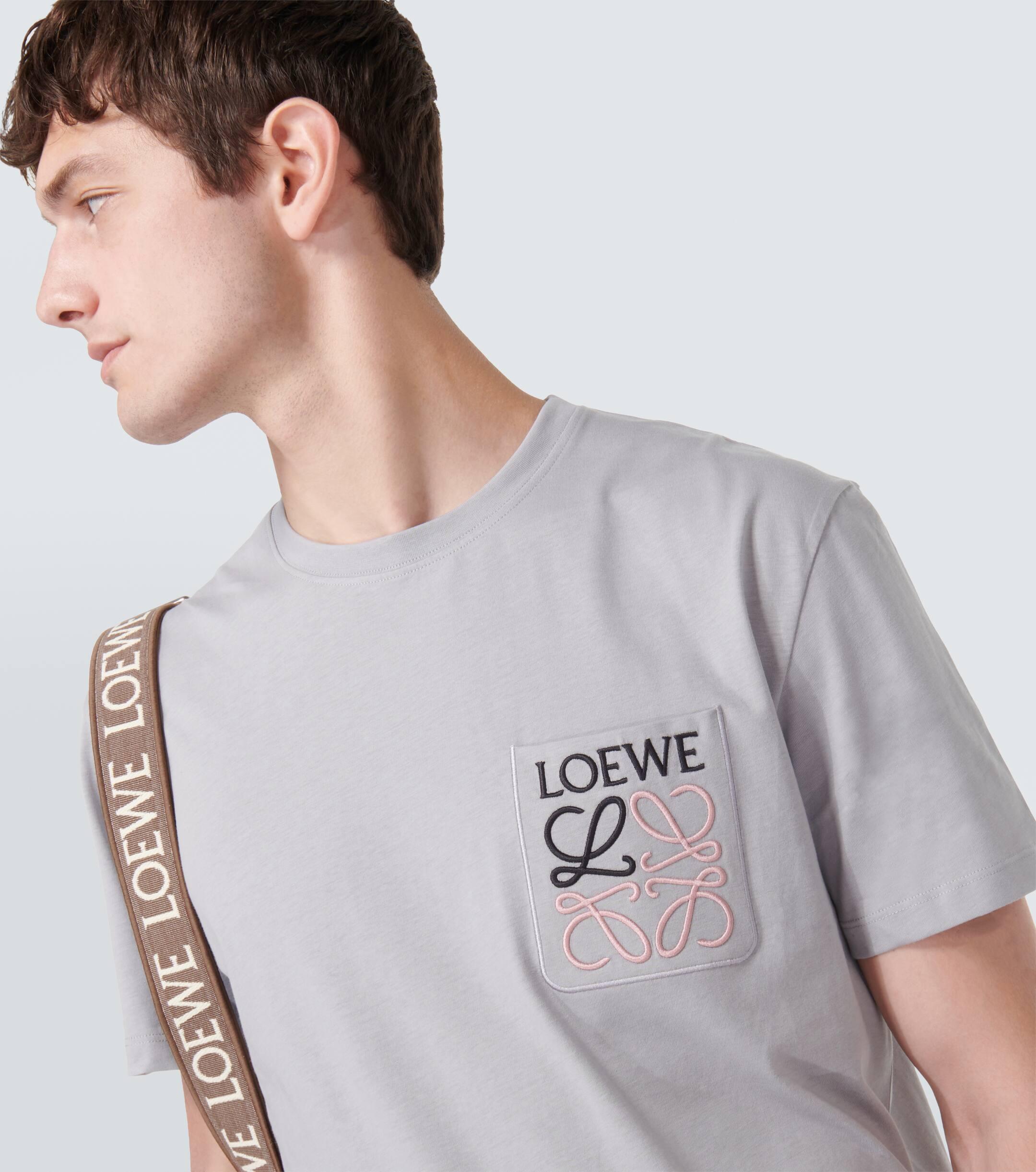 Loewe t shirt clearance logo