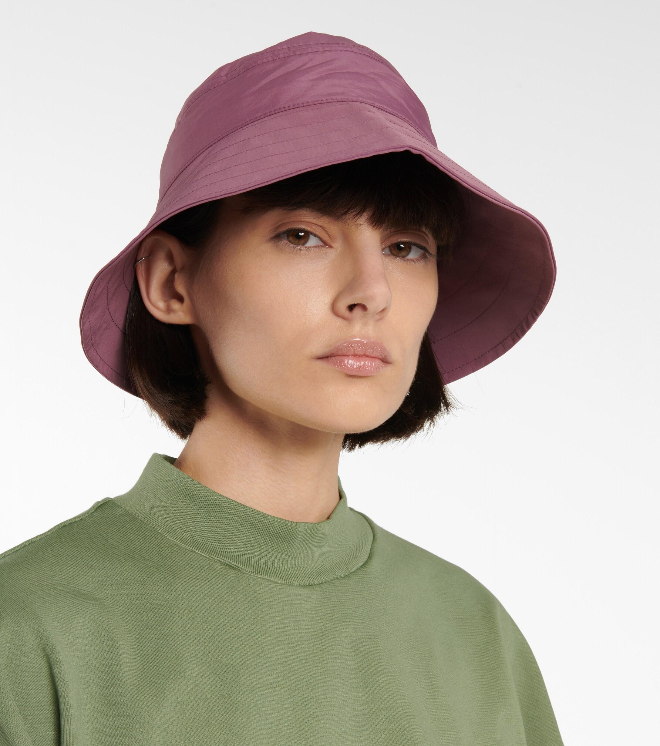 The Attico Nylon Bucket Hat in Pink | Lyst