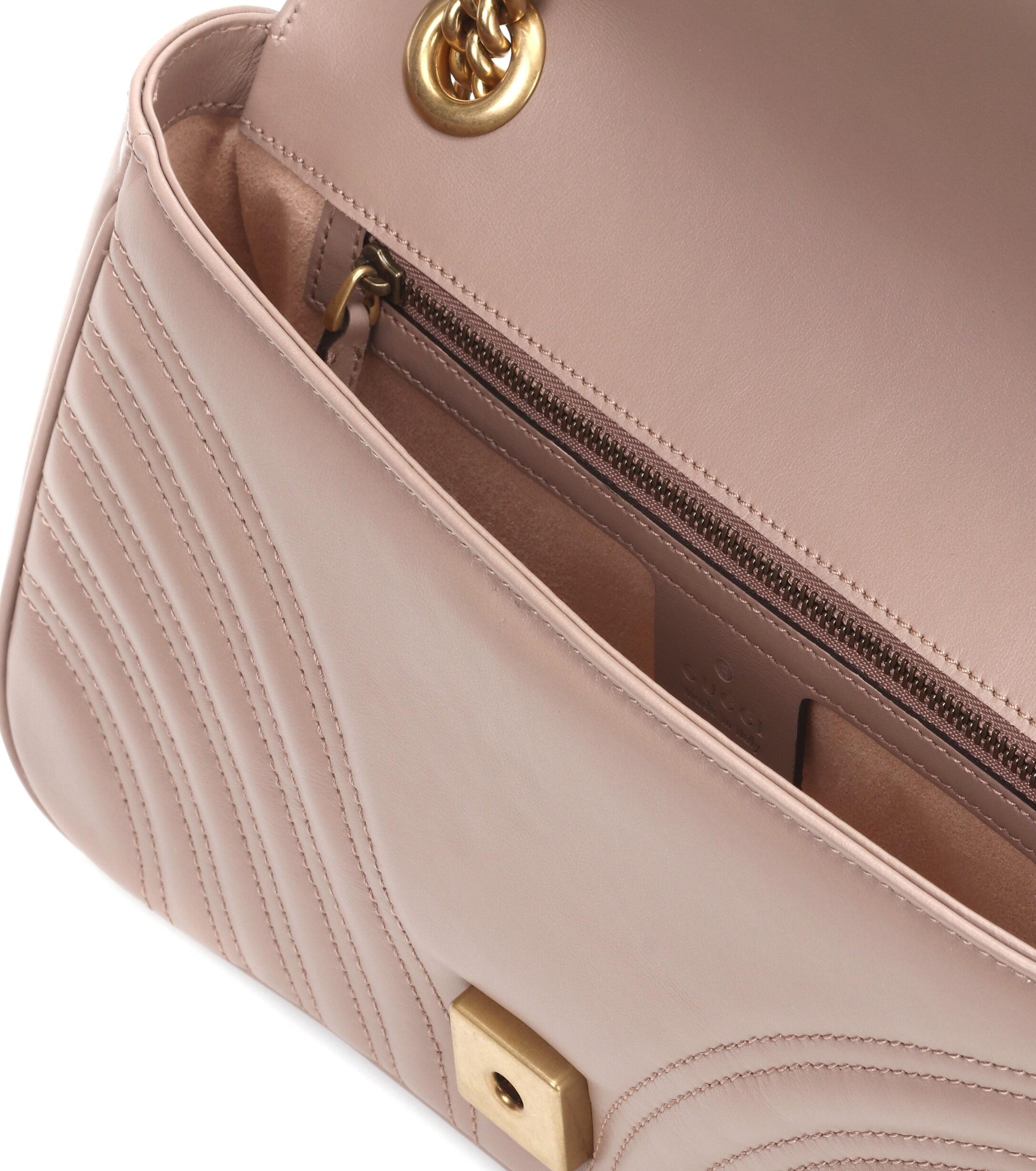 chain wallet in pink and white textured matelassé leather