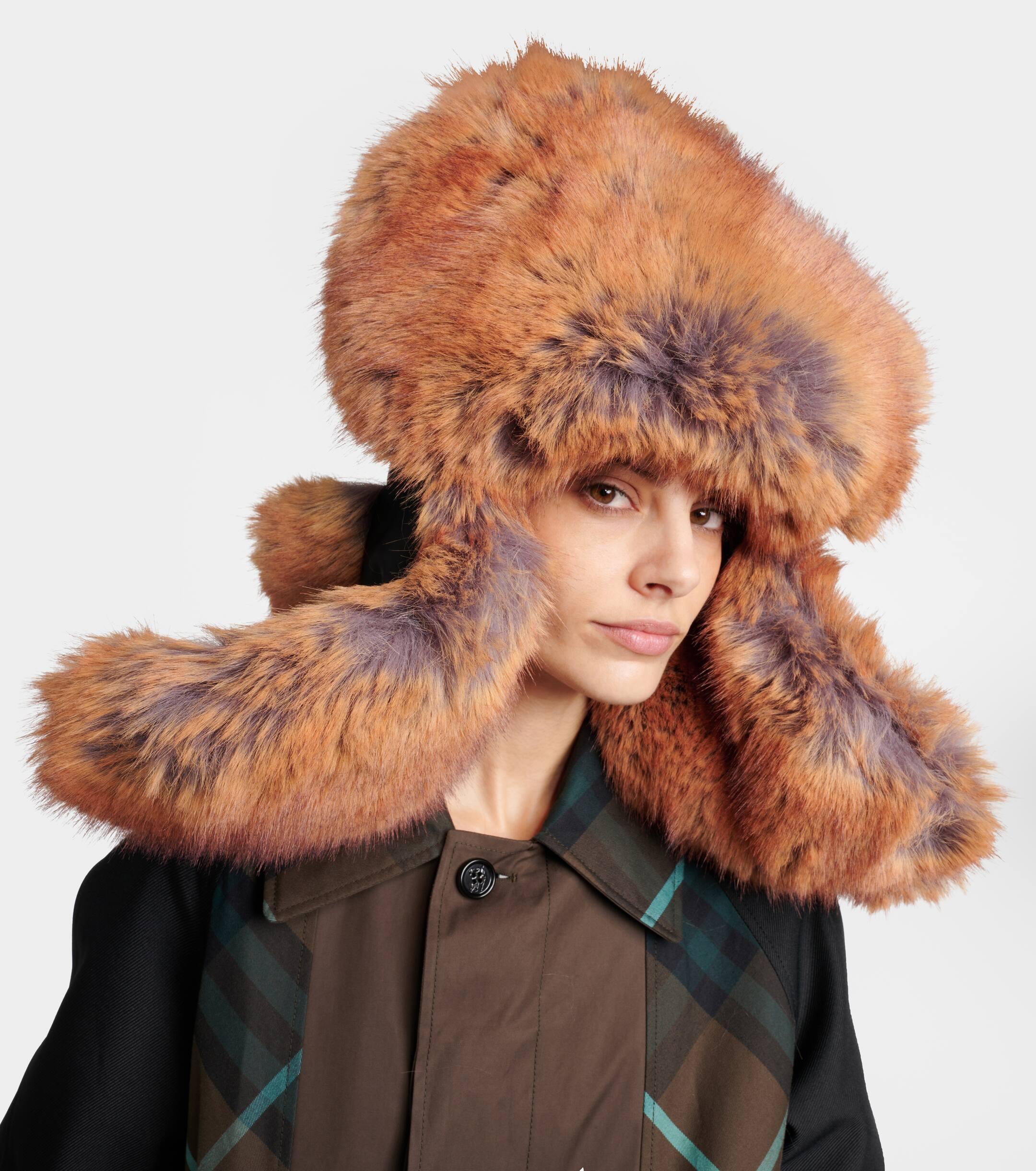 Burberry trapper hat hotsell