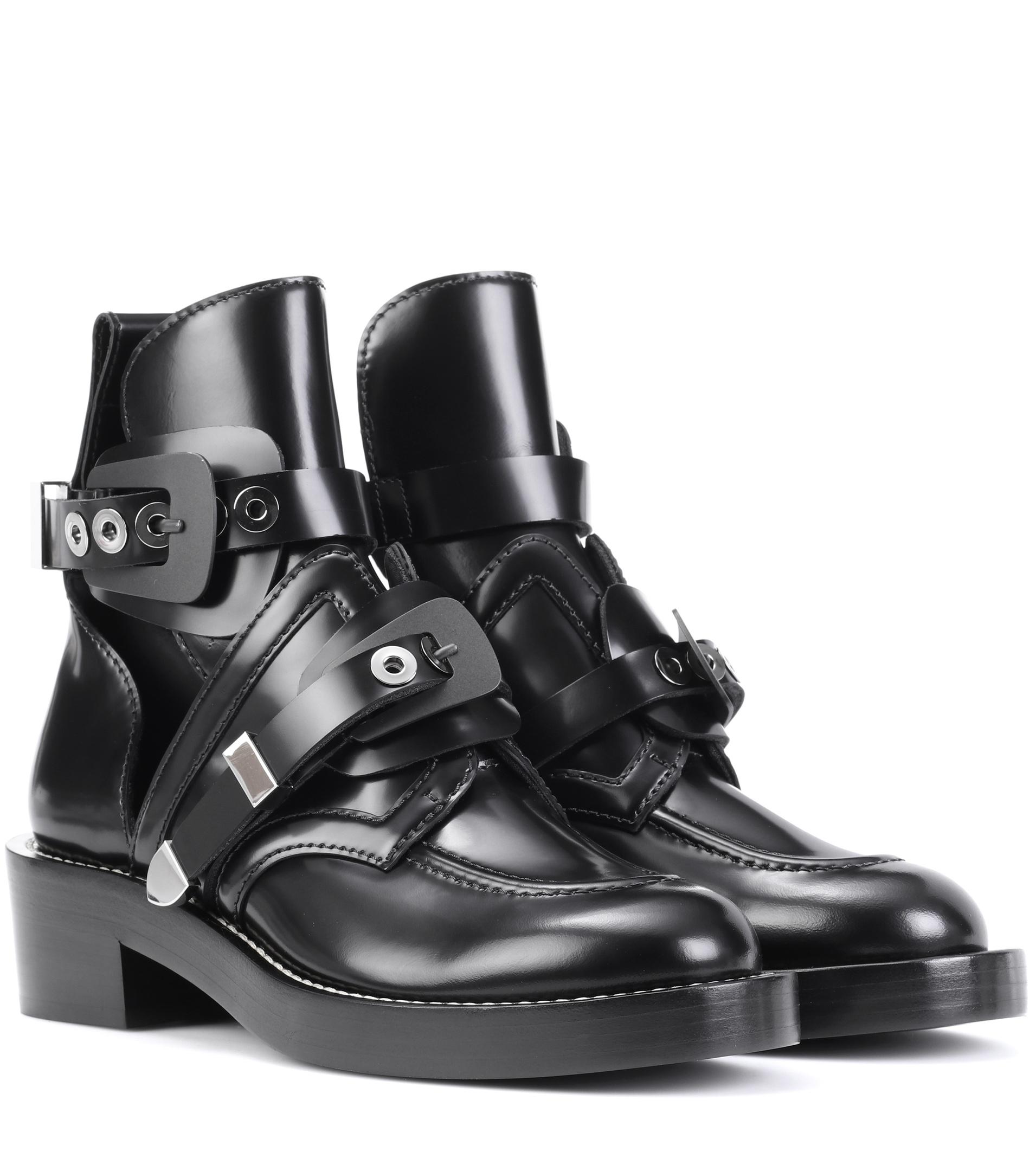 Balenciaga Ceinture Leather Ankle Boots in Black - Lyst