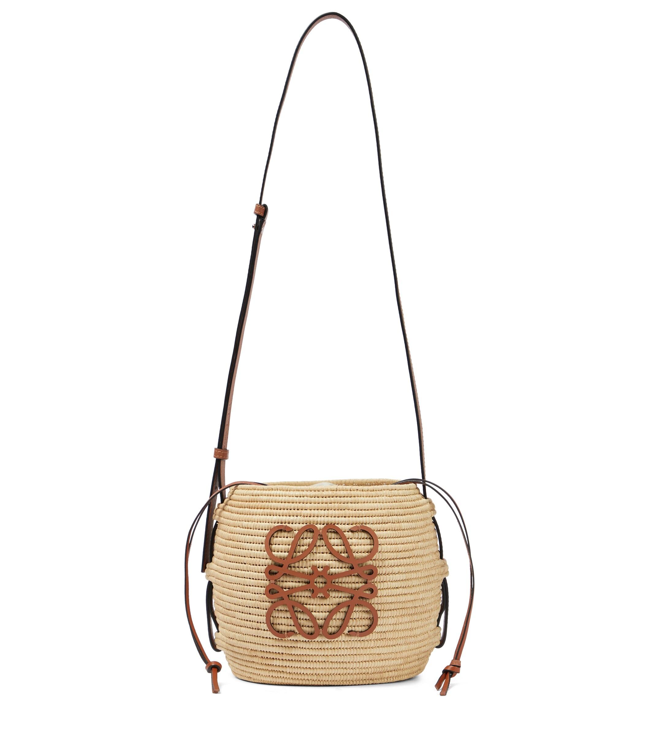 Loewe Paula's Ibiza Beehive Raffia Bucket Bag in Natural | Lyst