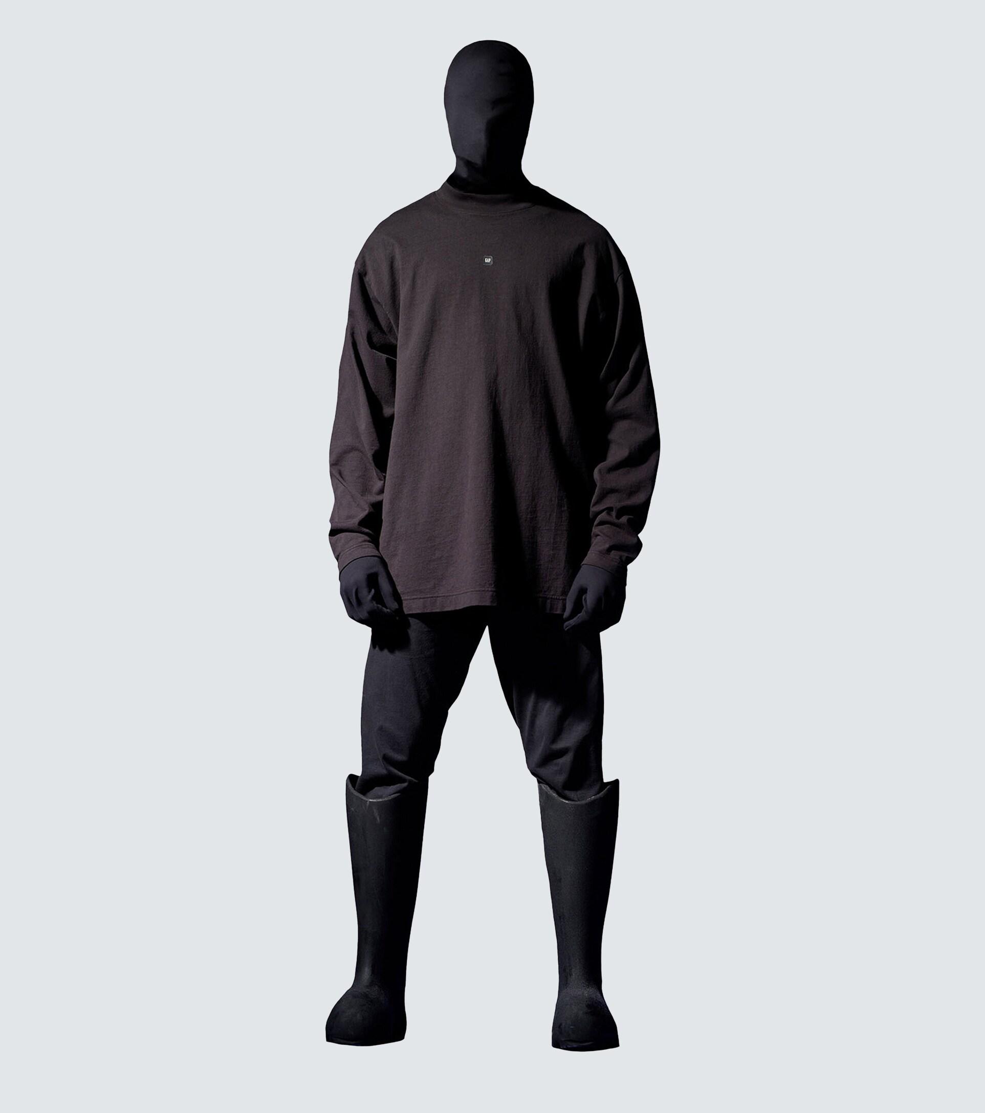 YEEZY GAP ENGINEERED BY BALENCIAGA Long-sleeved T-shirt in Black