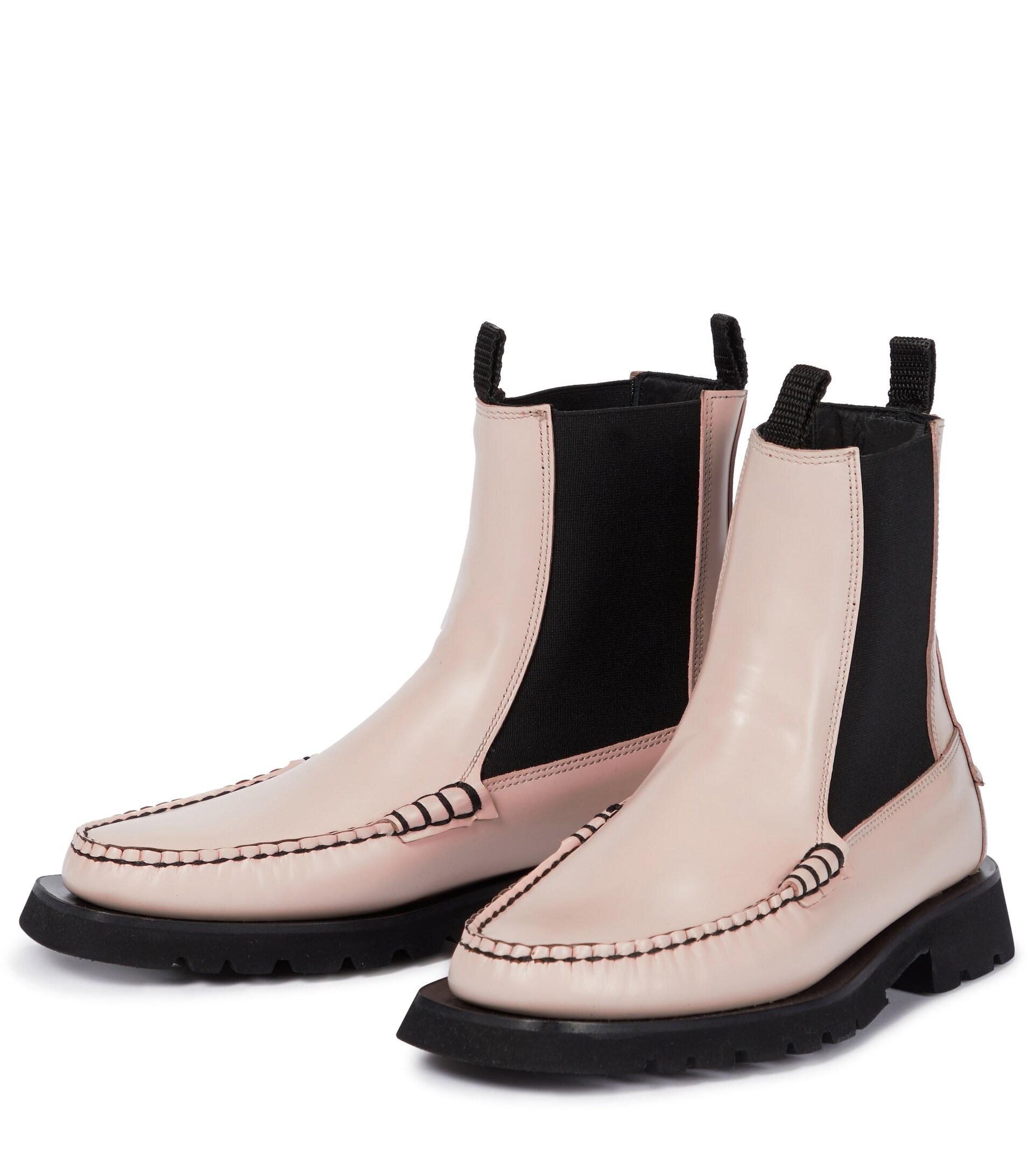 Cecilie Bahnsen X Hereu Alda Leather Chelsea Boots in Pink | Lyst