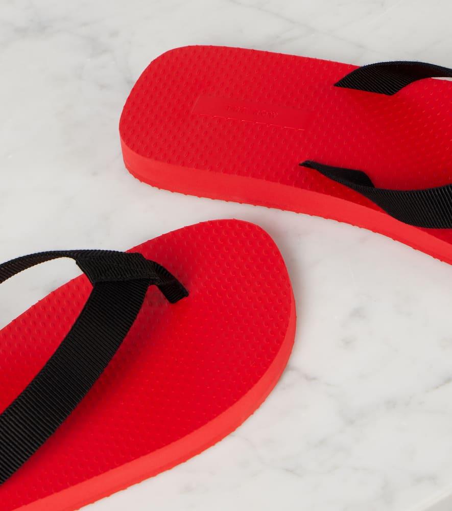 サンダル・ミュール The Row The Row Dune Thong Sandals In Gros Grain Dune grosgrain thong sandals in black - The Row | Mytheresa