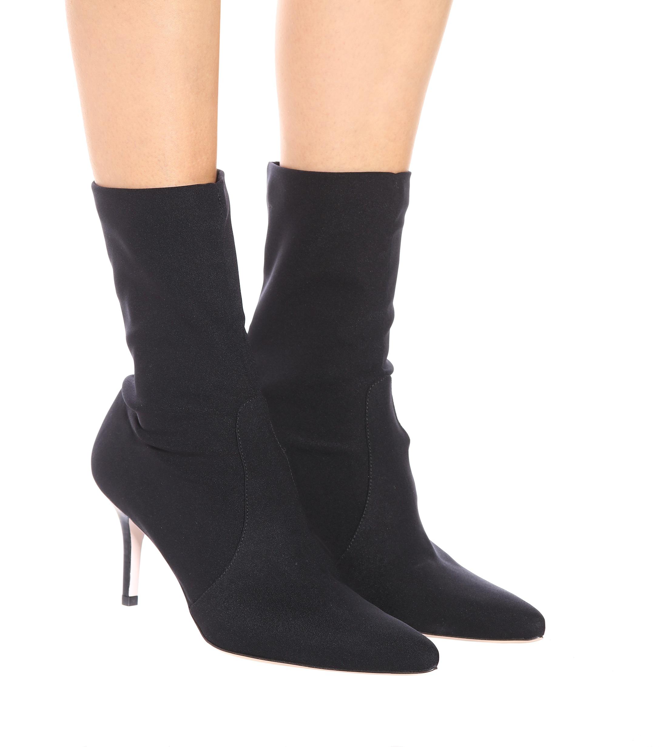 stuart weitzman axiom