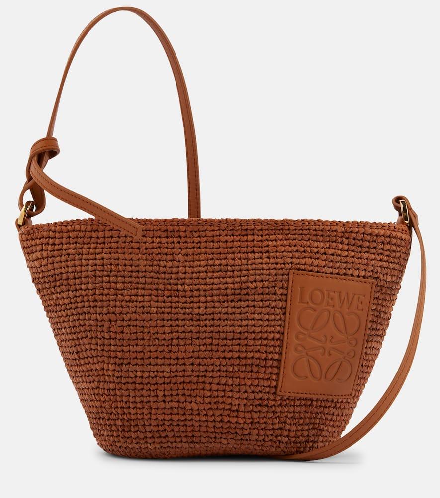 Bolso cesta Slit Small de rafia y piel de Loewe de color Marron Lyst
