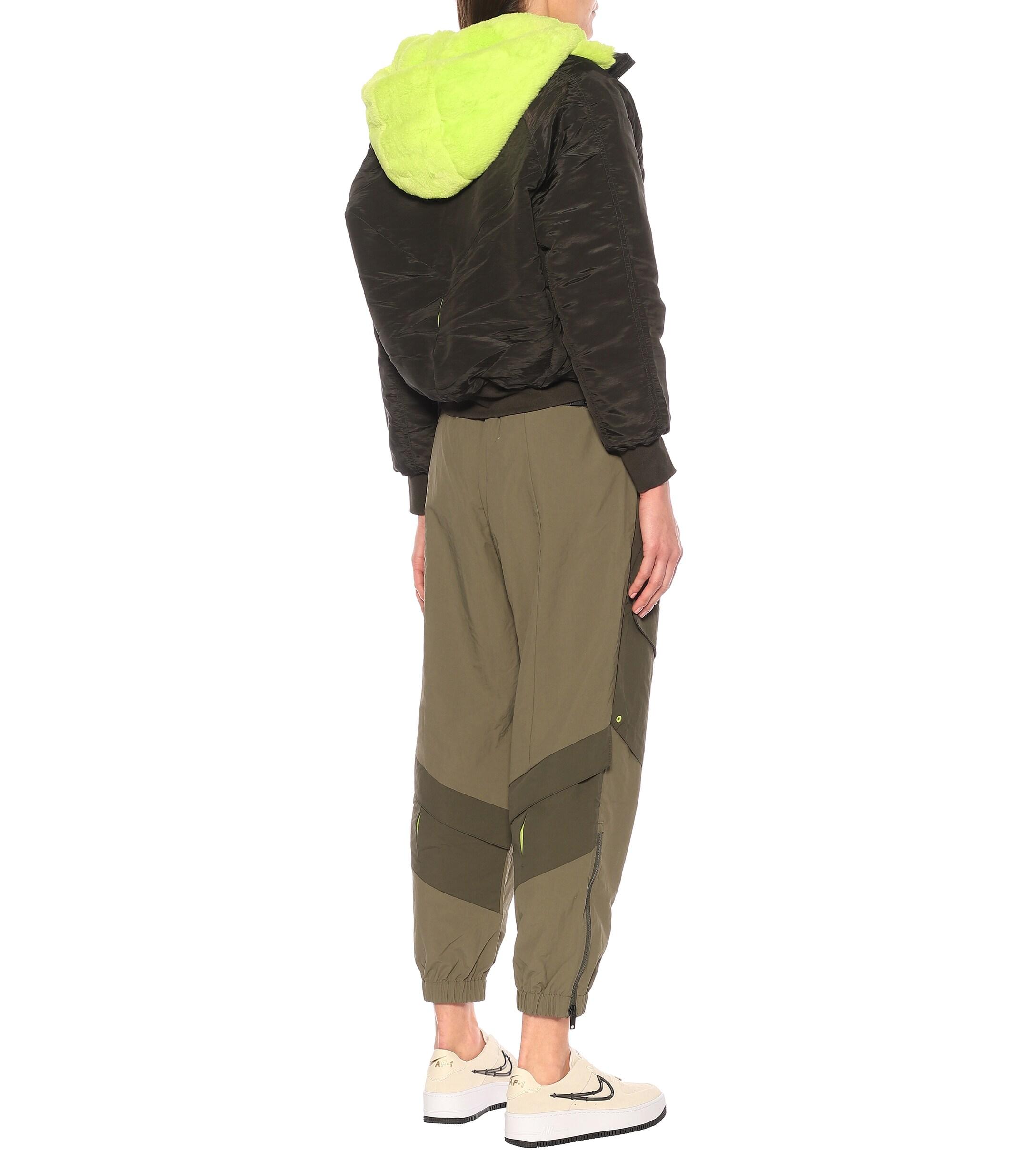 ÐÐµÐ½ÑÐºÐ°Ñ ÐºÑÑÑÐºÐ° Jordan Reversible Bomber Jacket (CQ6657-010) ÐºÑÐ¿Ð¸ÑÑ Ð¿Ð¾ ÑÐµÐ½Ðµ 11270 ÑÑÐ± Ð² Ð¸Ð½ÑÐµÑÐ½ÐµÑ 