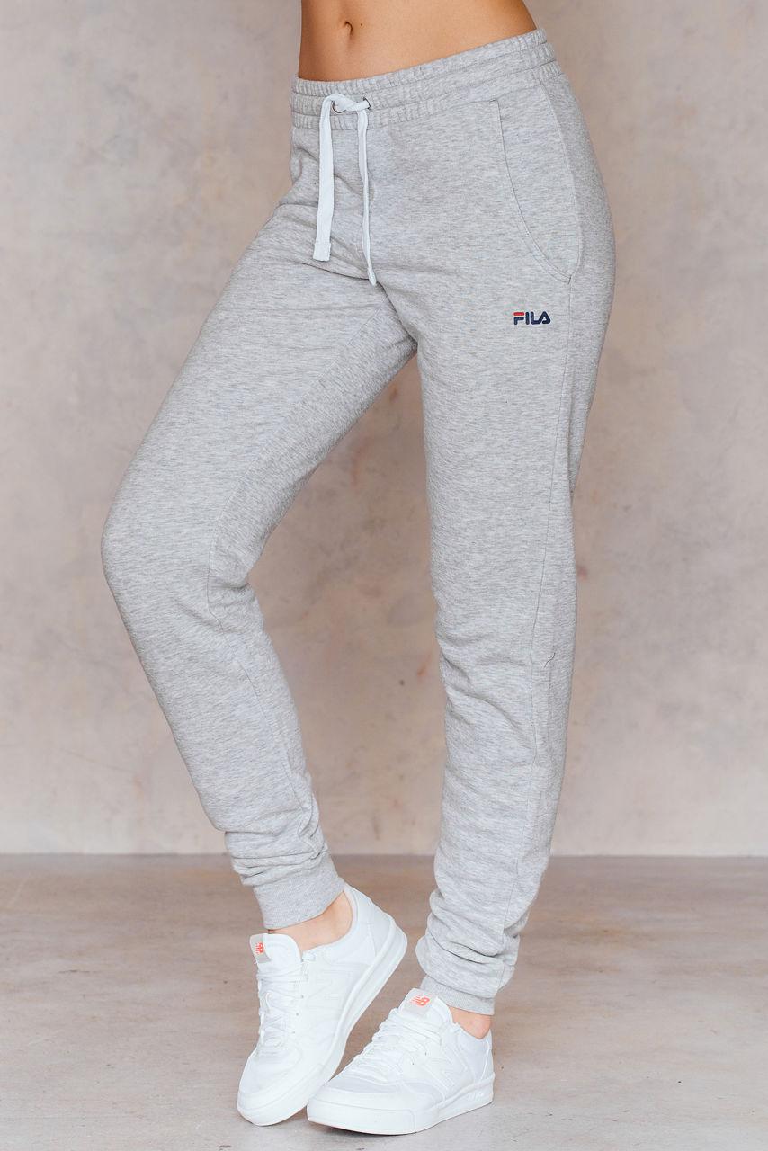 gray fila sweatpants