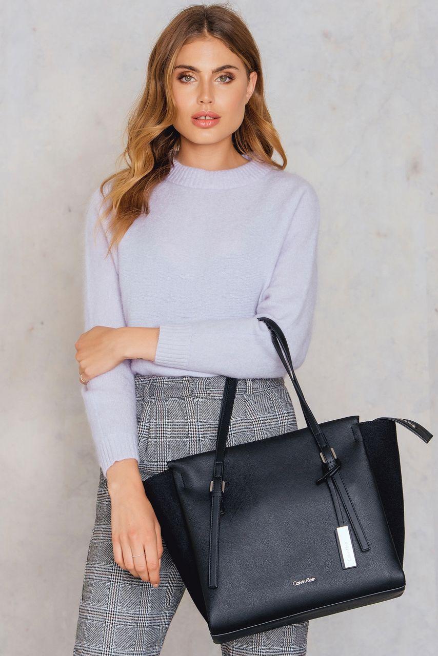 duffle with shoe compartment