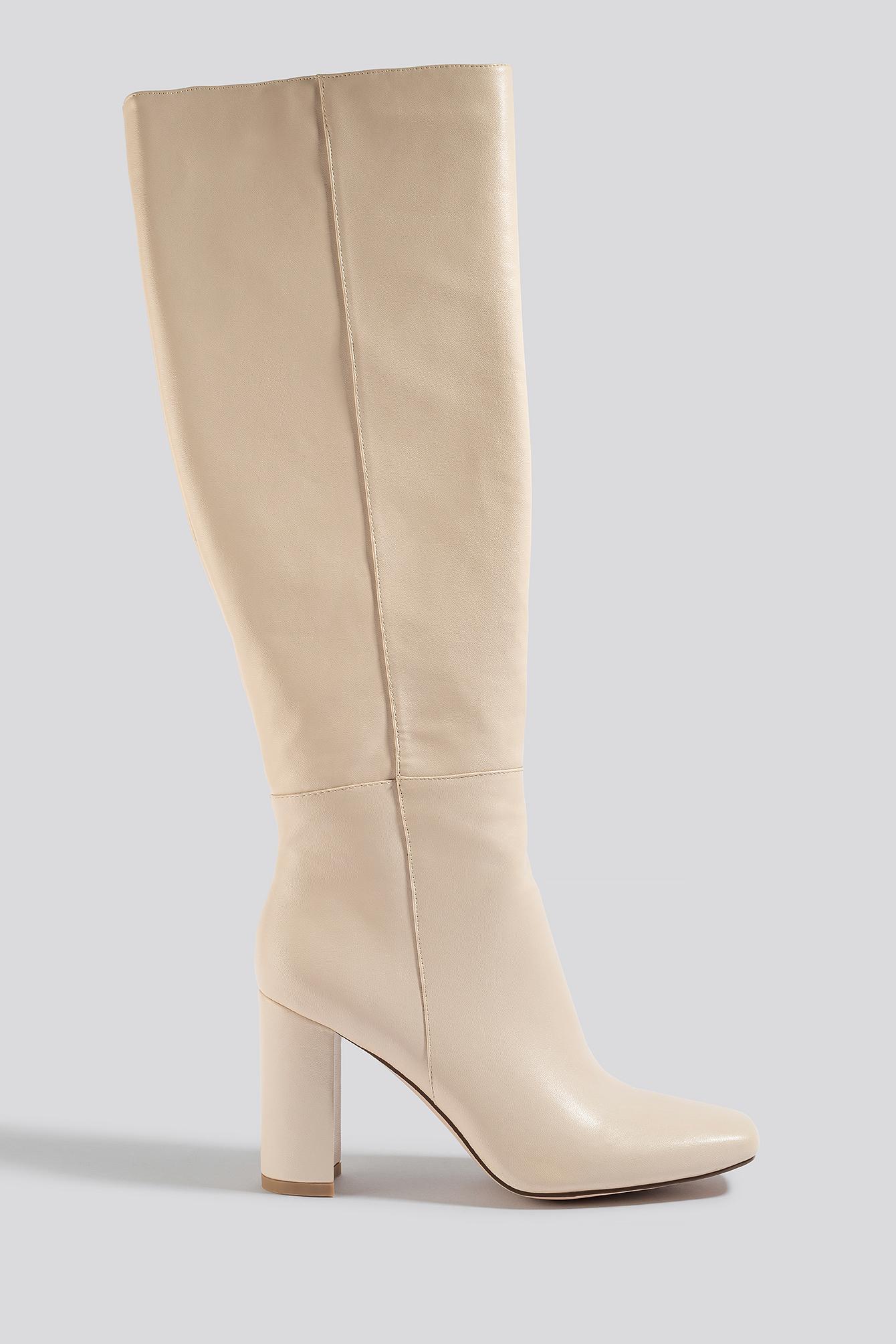 dark cylinder Occurrence NA-KD Beige Straight Shaft Knee High Boots in Natural | Lyst