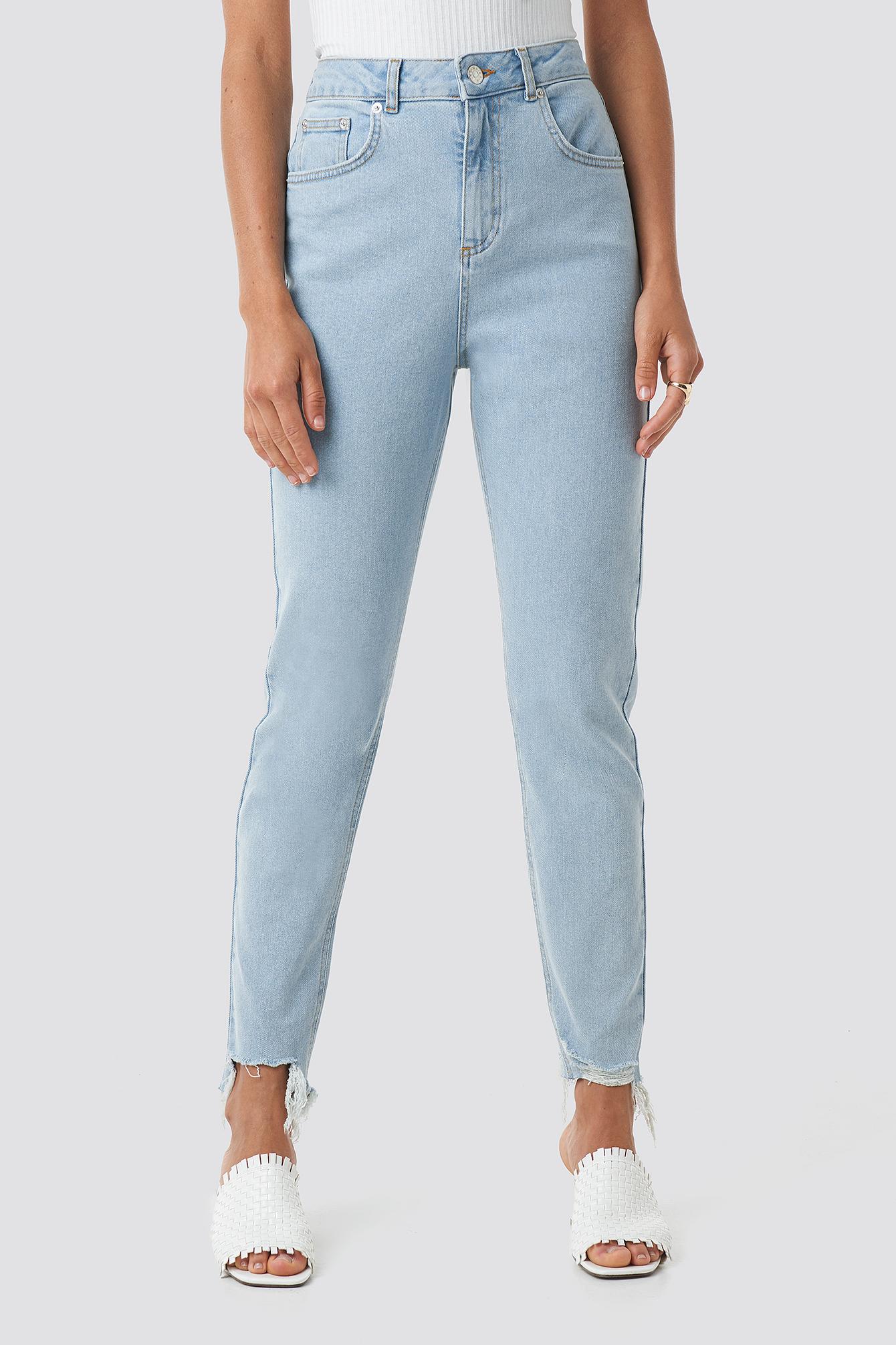 ankle mom jeans