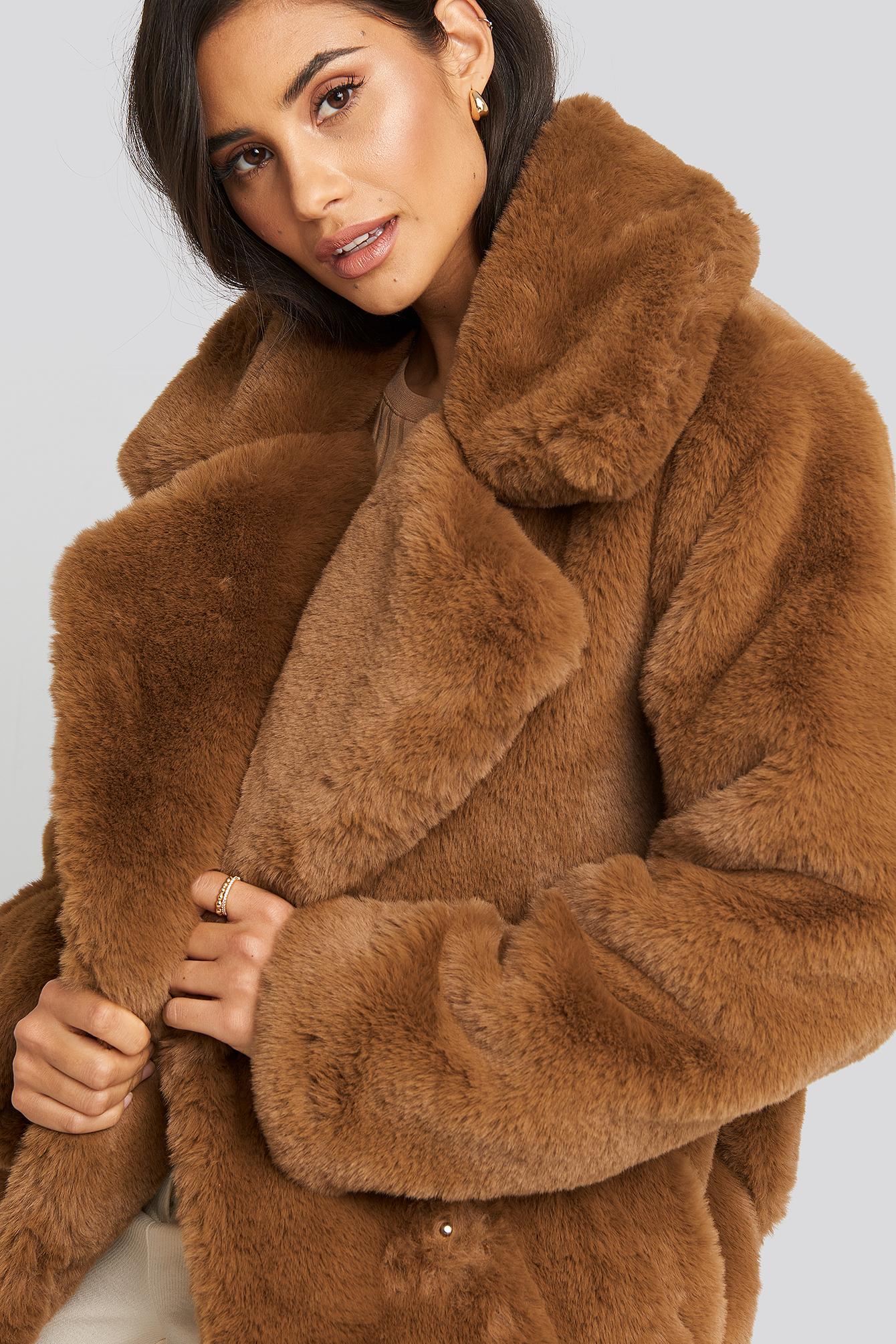NA-KD Trend Soft Faux Fur Long Coat in Braun | Lyst DE
