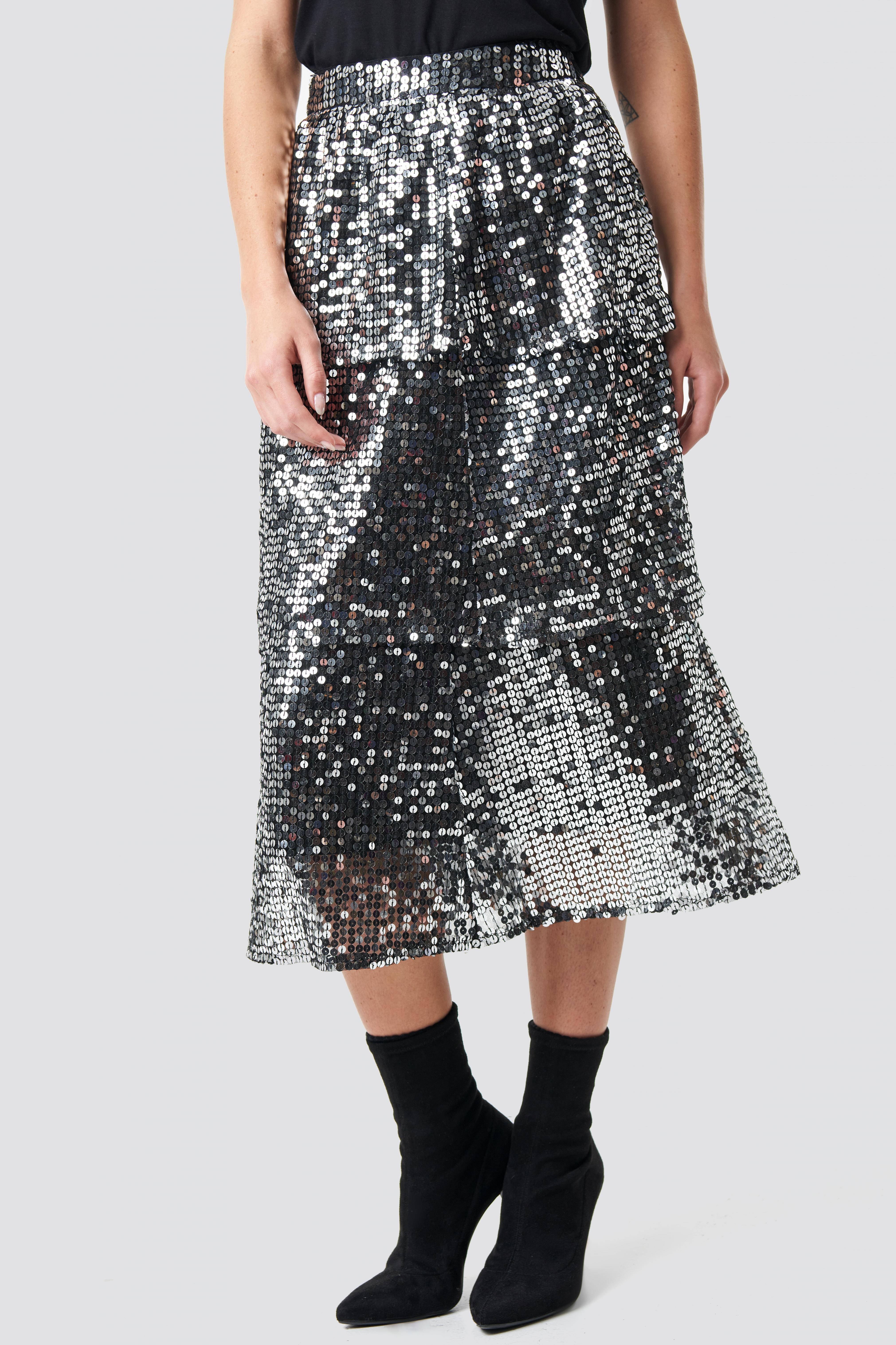 NA-KD Synthetic Flounce Sequins Midi Skirt Silver in Metallic - Lyst