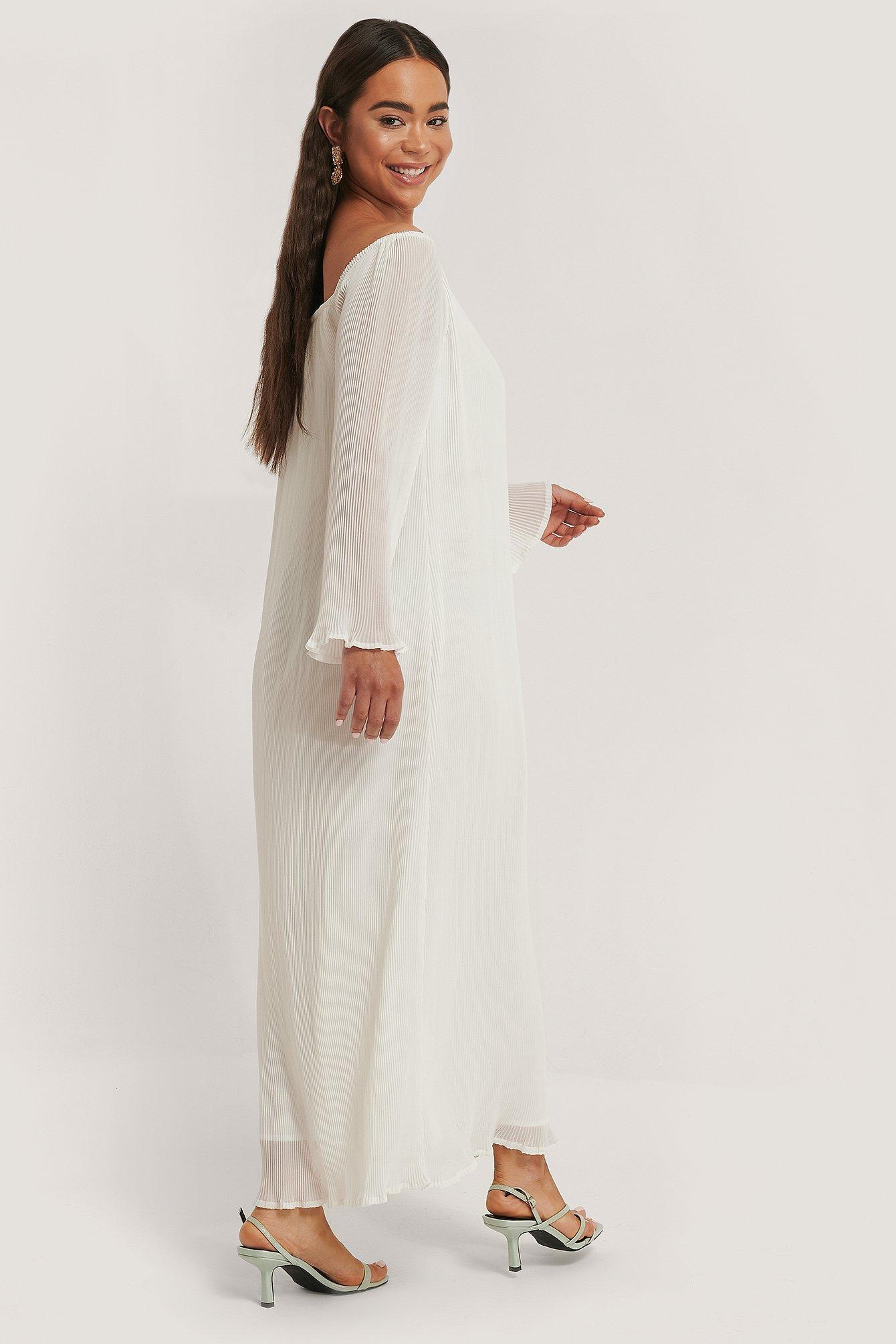 NA-KD White Long Sleeve Pleated Maxi Dress | Lyst