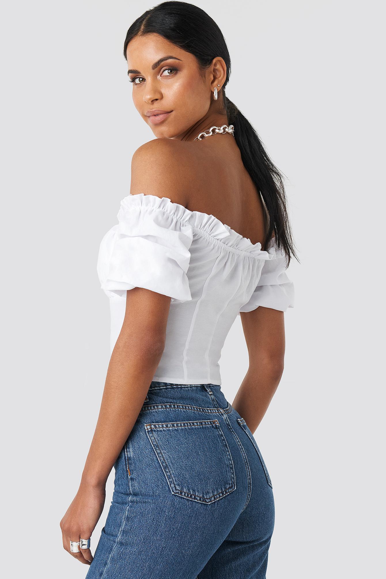 NA-KD Off Shoulder Ruffle Cup Cropped Blouse White | Lyst