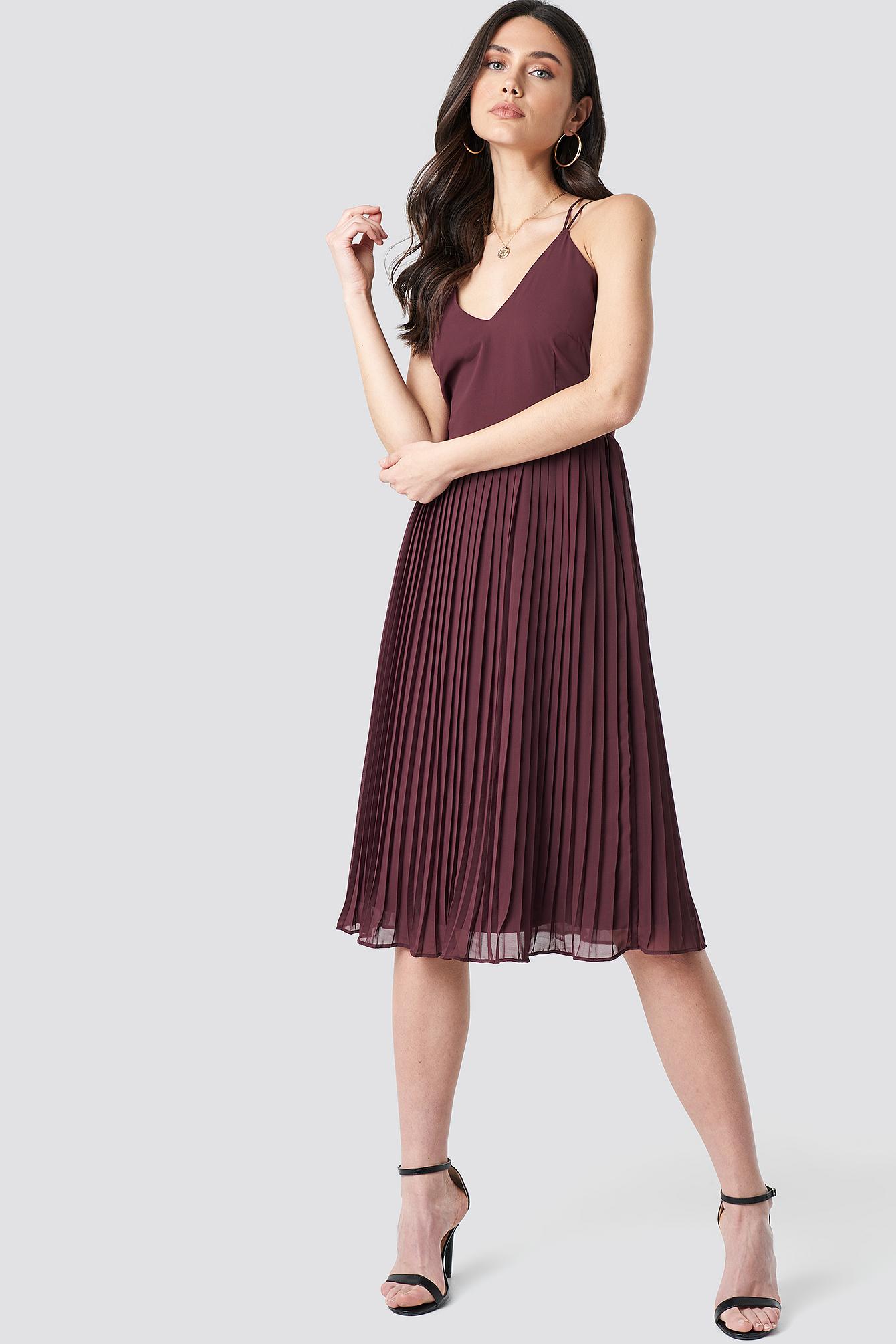 burgundy pleated midi dress